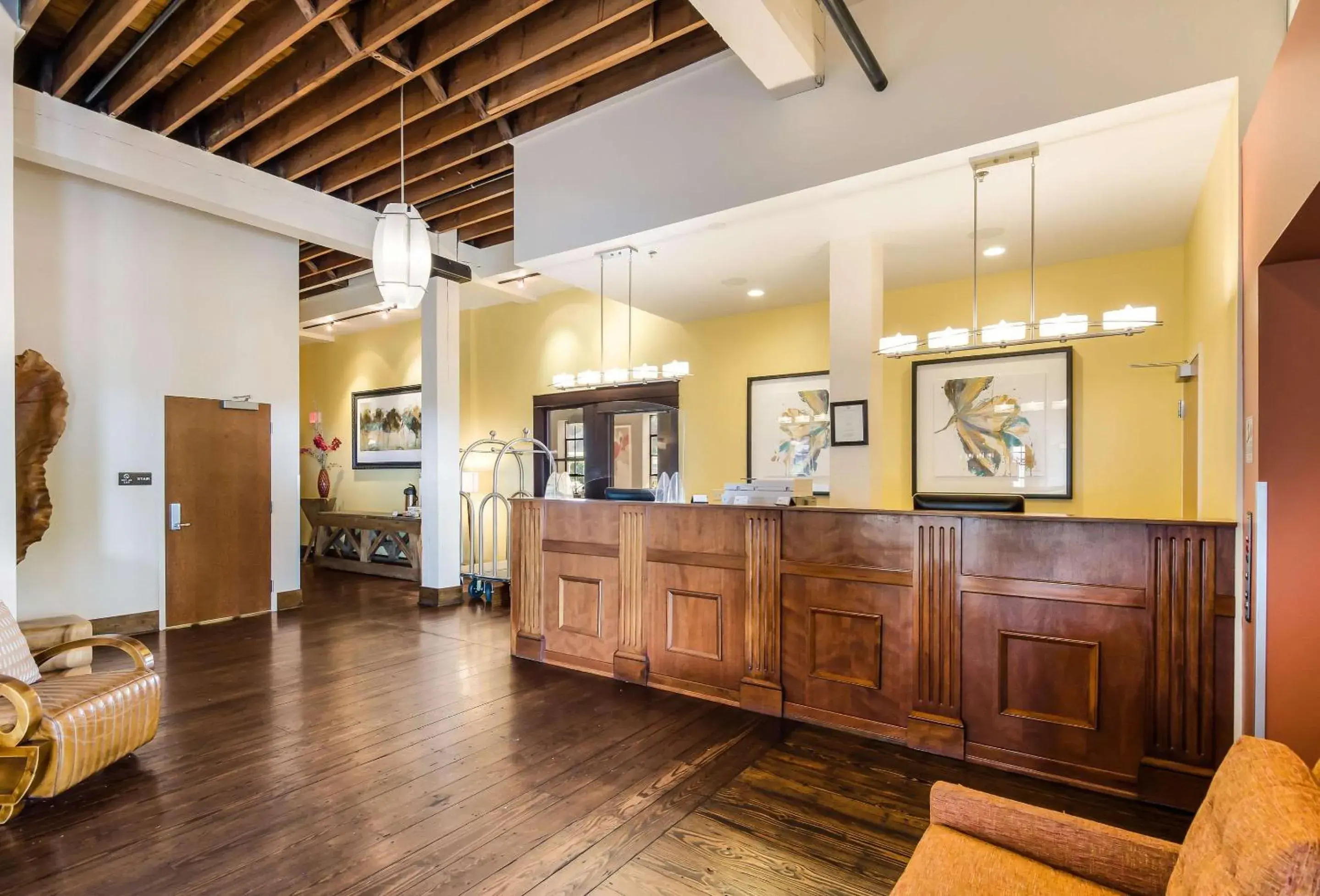Lobby or reception in Jackson Park Inn, an Ascend Collection Hotel Lobby or reception in Jackson Park Inn, an Ascend Collection Hotel