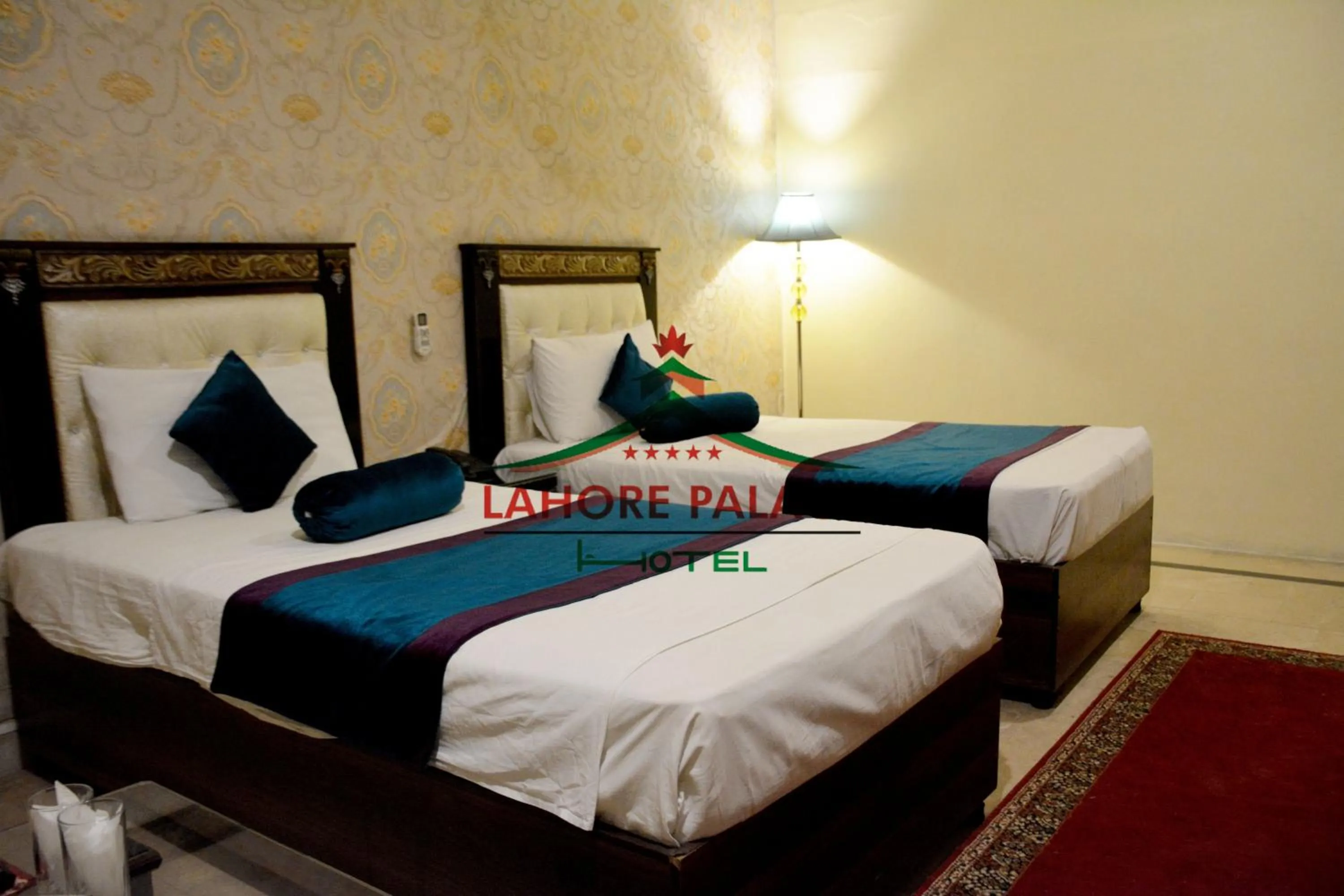 Bed in Rose Palace Hotel, Garden Town