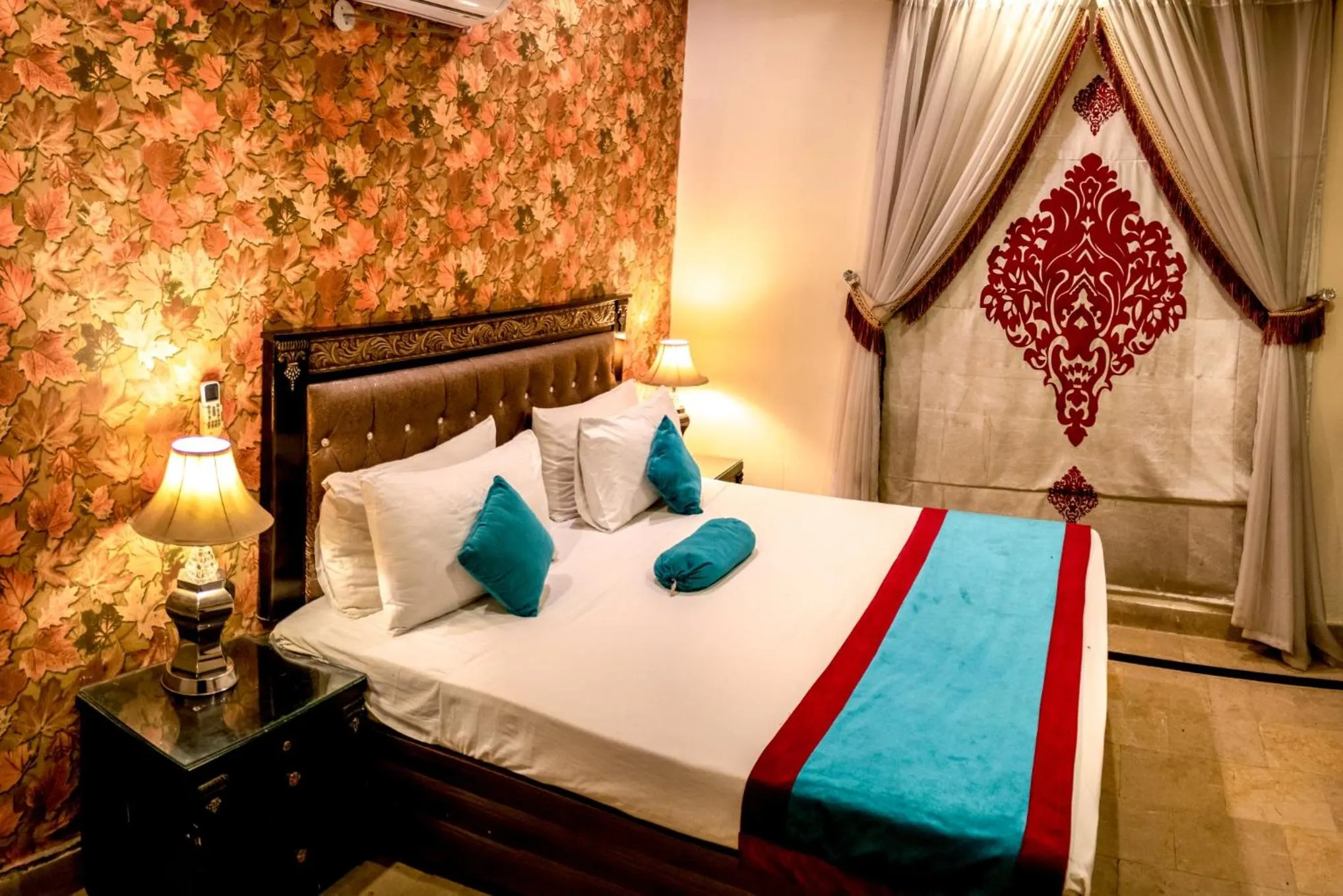 Bedroom, Bed in Rose Palace Hotel, Garden Town