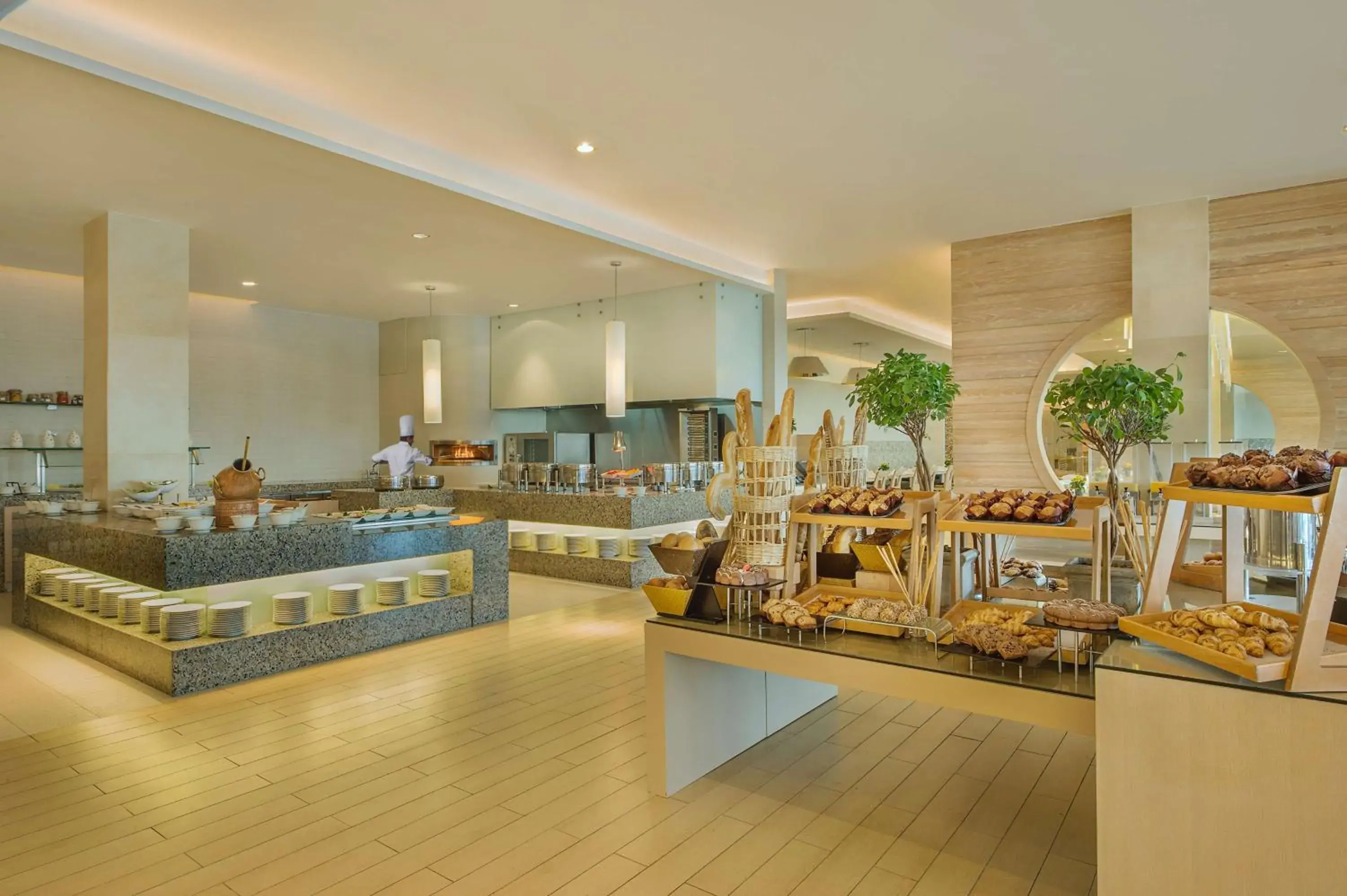 Restaurant/places to eat in Hilton Dead Sea Resort & Spa Restaurant/places to eat in Hilton Dead Sea Resort & Spa