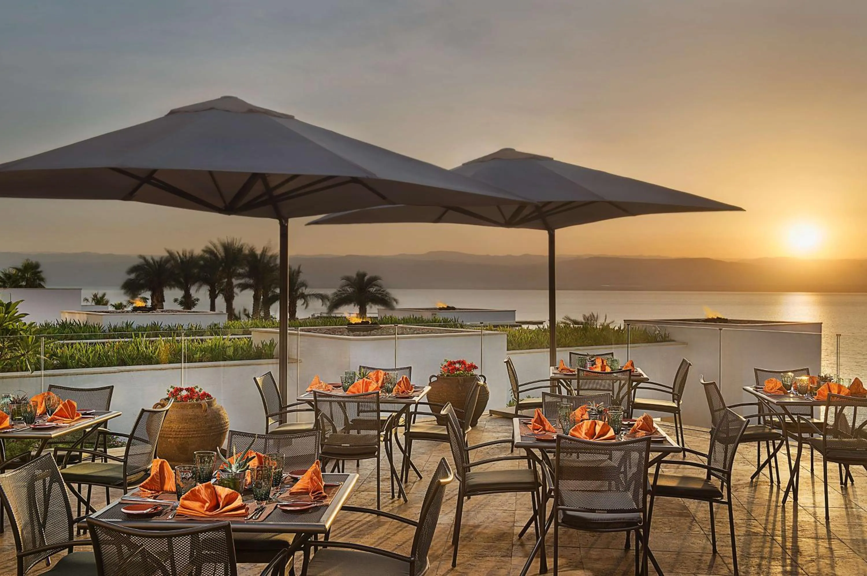 Restaurant/places to eat in Hilton Dead Sea Resort & Spa