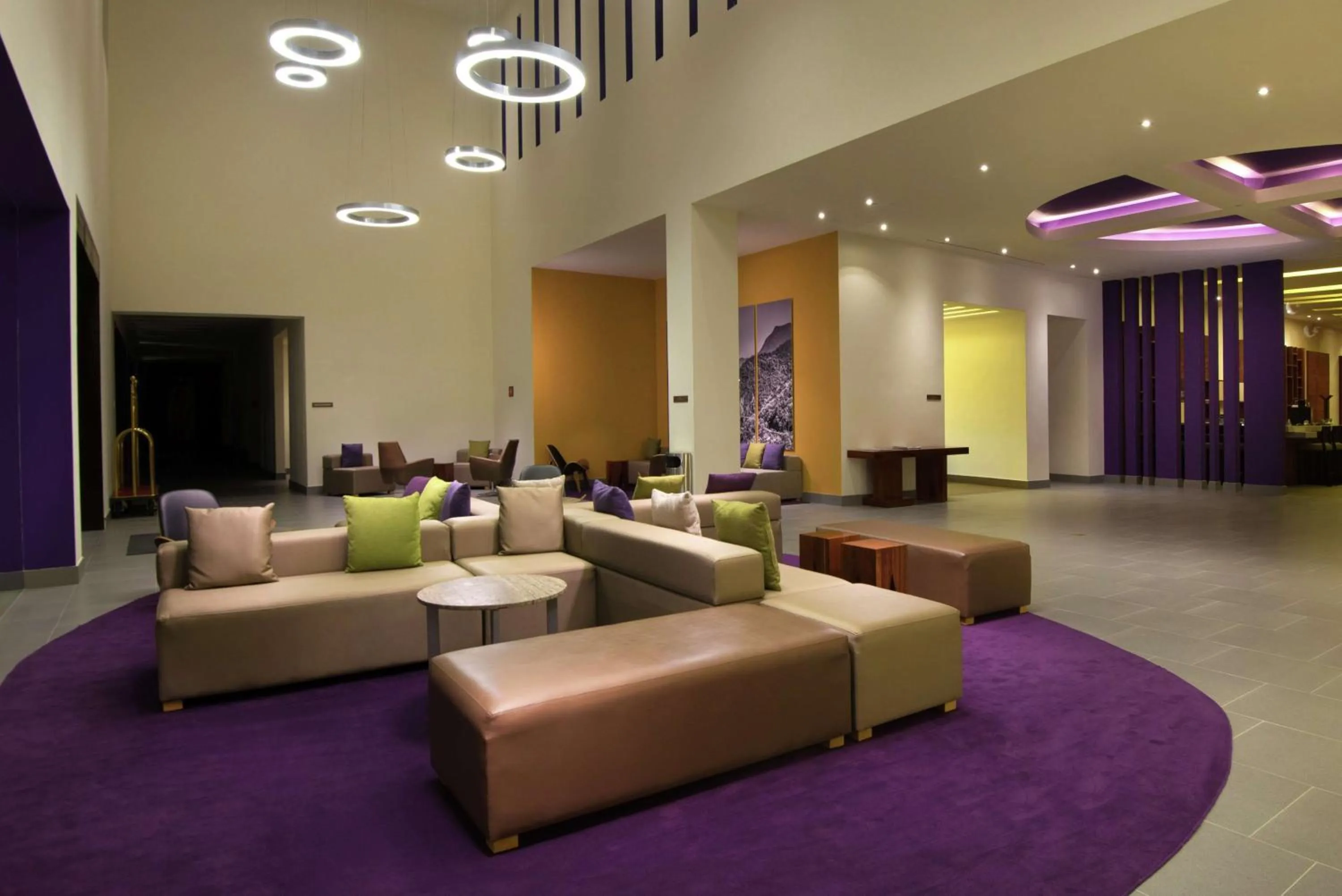 Lobby or reception in Hilton Garden Inn Monterrey Airport