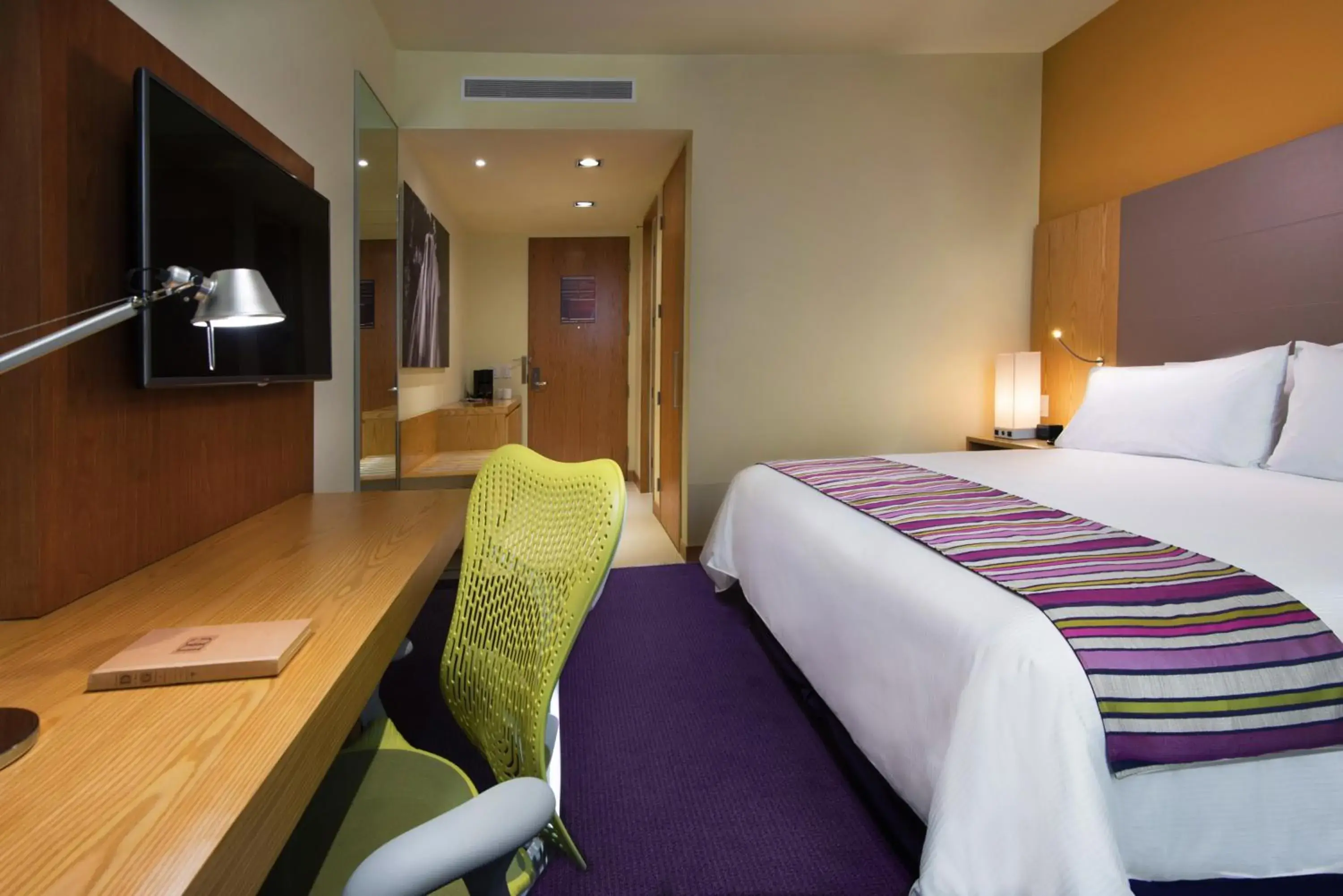 Bed in Hilton Garden Inn Monterrey Airport Bed in Hilton Garden Inn Monterrey Airport