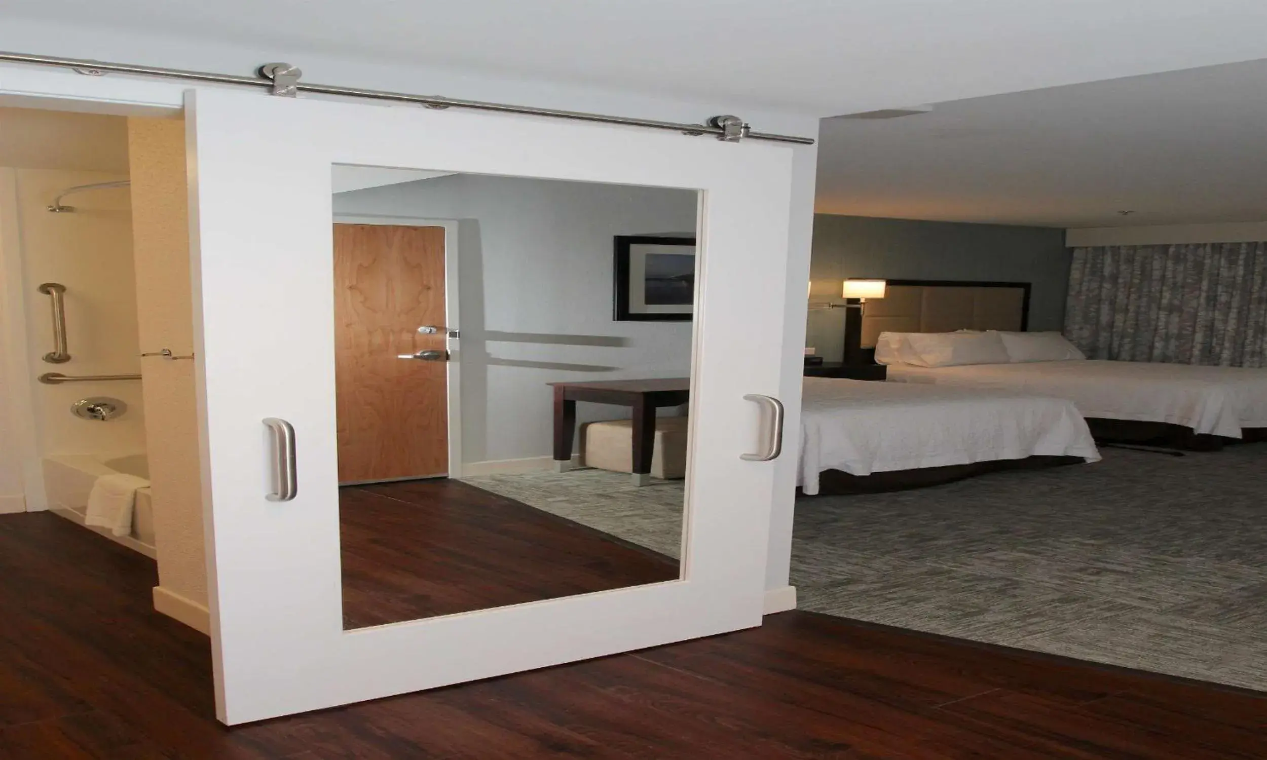 Bed in Hampton Inn- Suffolk Bed in Hampton Inn- Suffolk