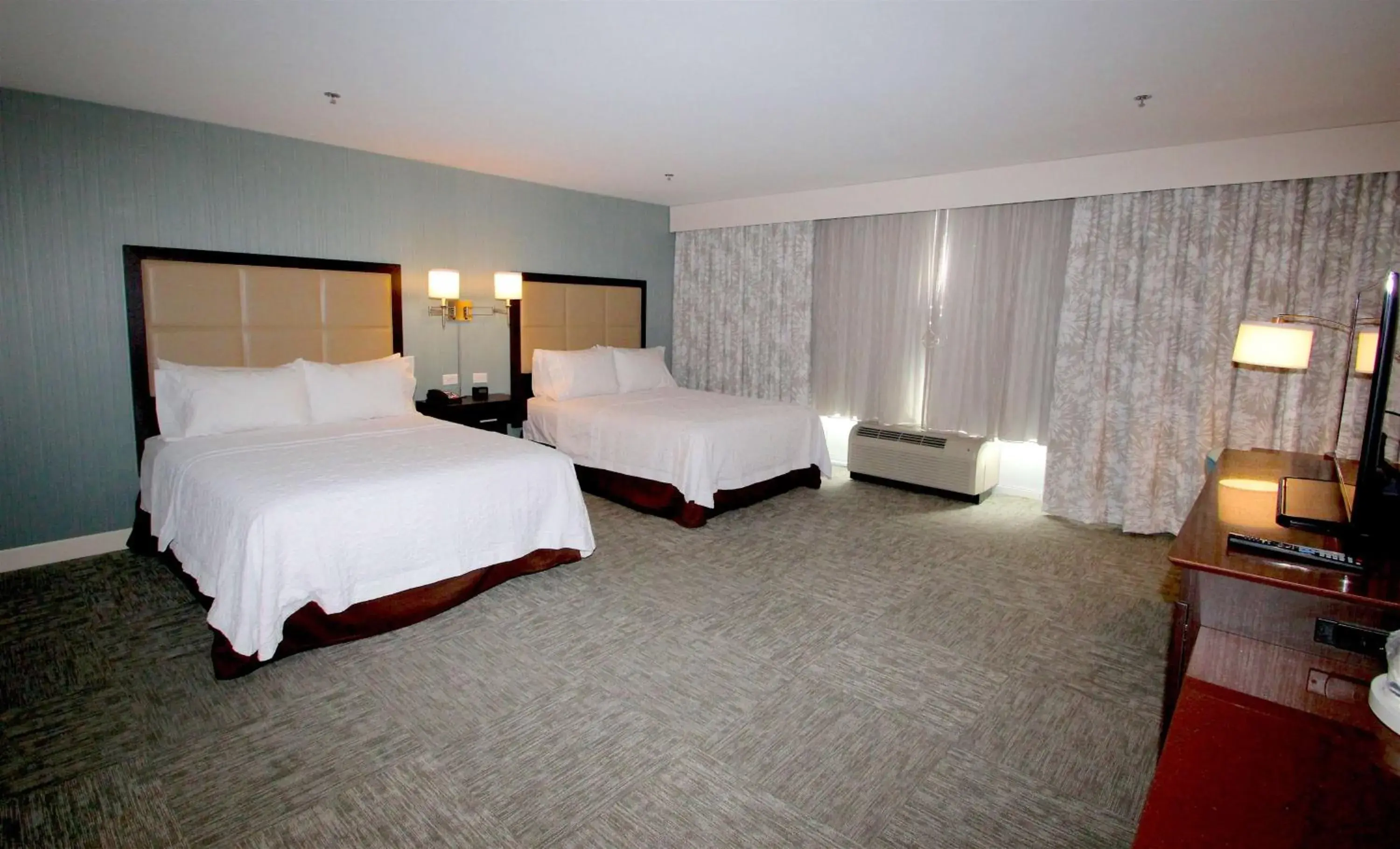 Bed in Hampton Inn- Suffolk Bed in Hampton Inn- Suffolk