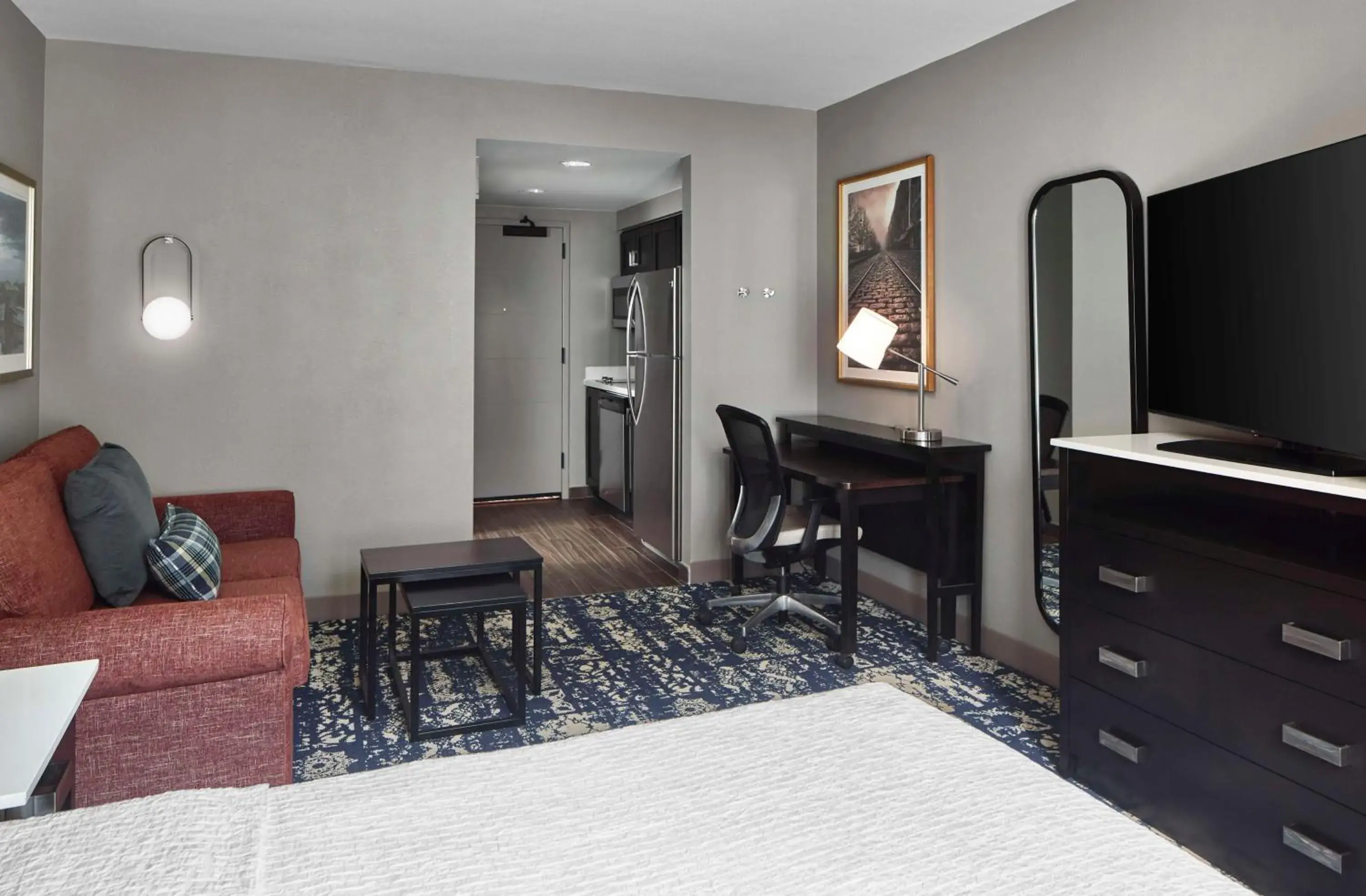 Queen Studio with City View in Homewood Suites Savannah Historic District/Riverfront Queen Studio with City View in Homewood Suites Savannah Historic District/Riverfront