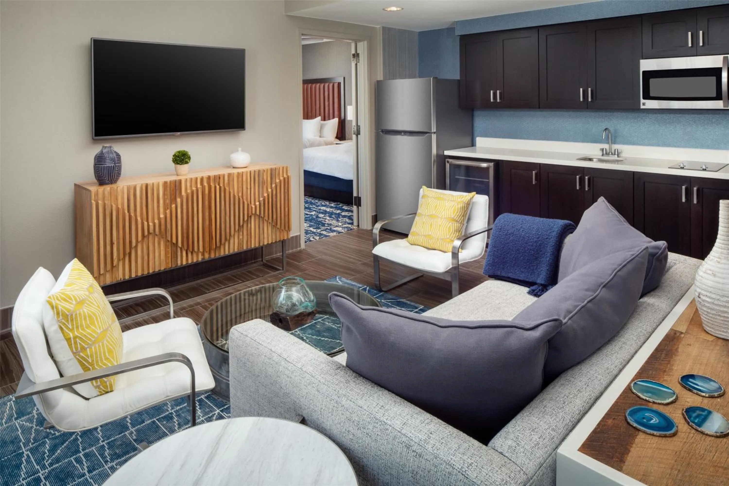 Kitchen or kitchenette in Homewood Suites Savannah Historic District/Riverfront