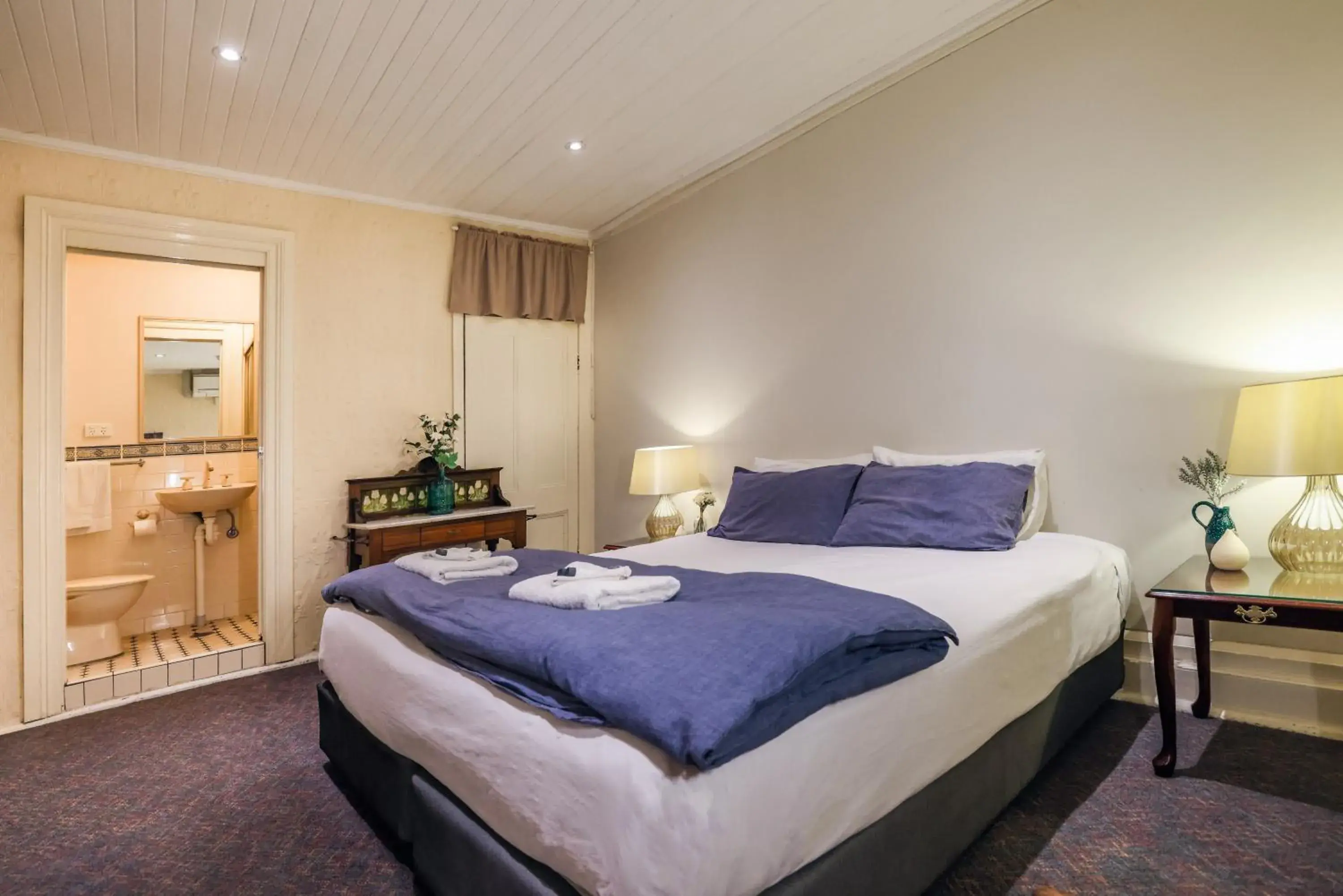 King or twin room with ensuite in Peel Inn Hotel Nundle King or twin room with ensuite in Peel Inn Hotel Nundle