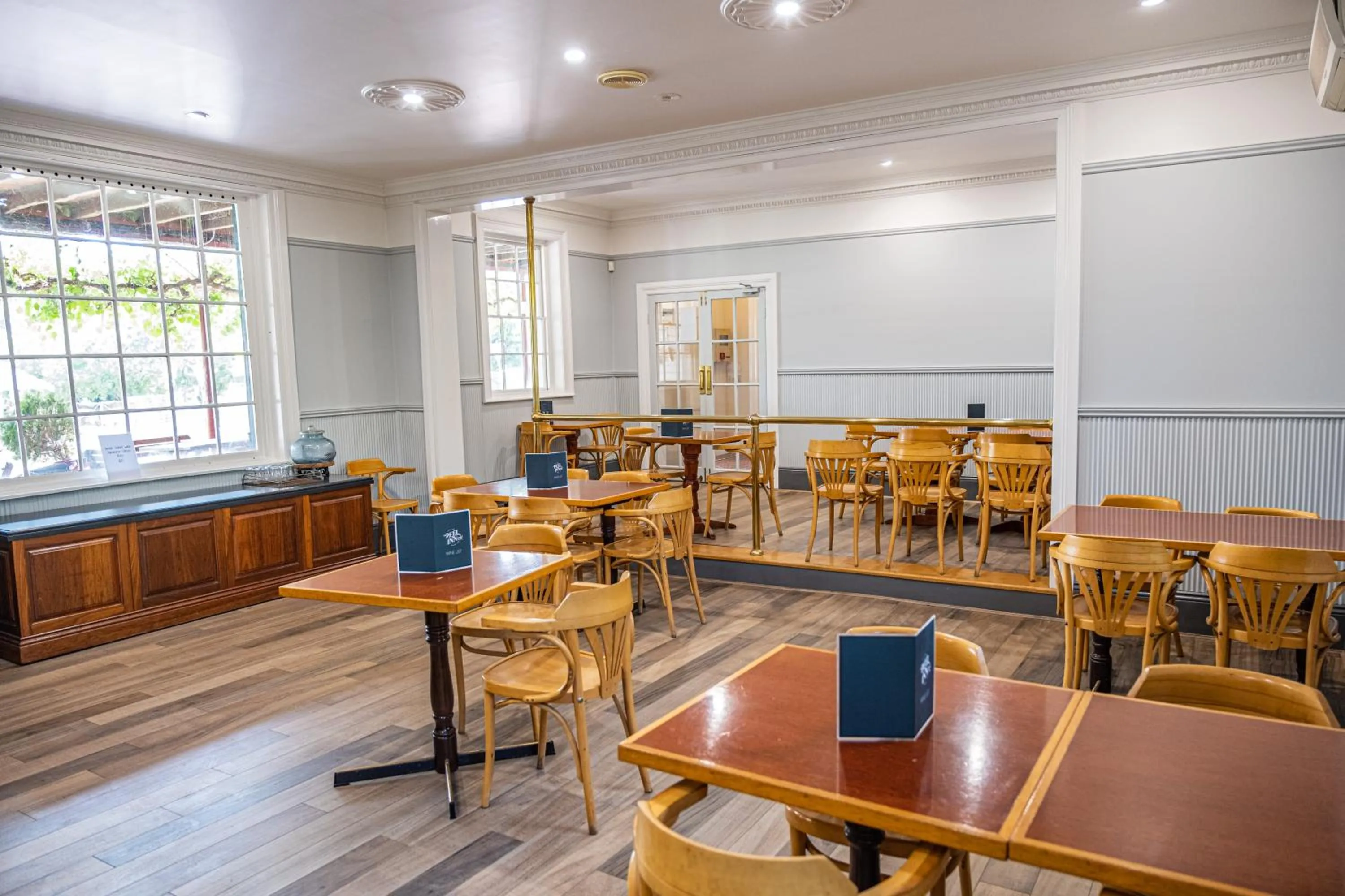 Dining area in Peel Inn Hotel Nundle