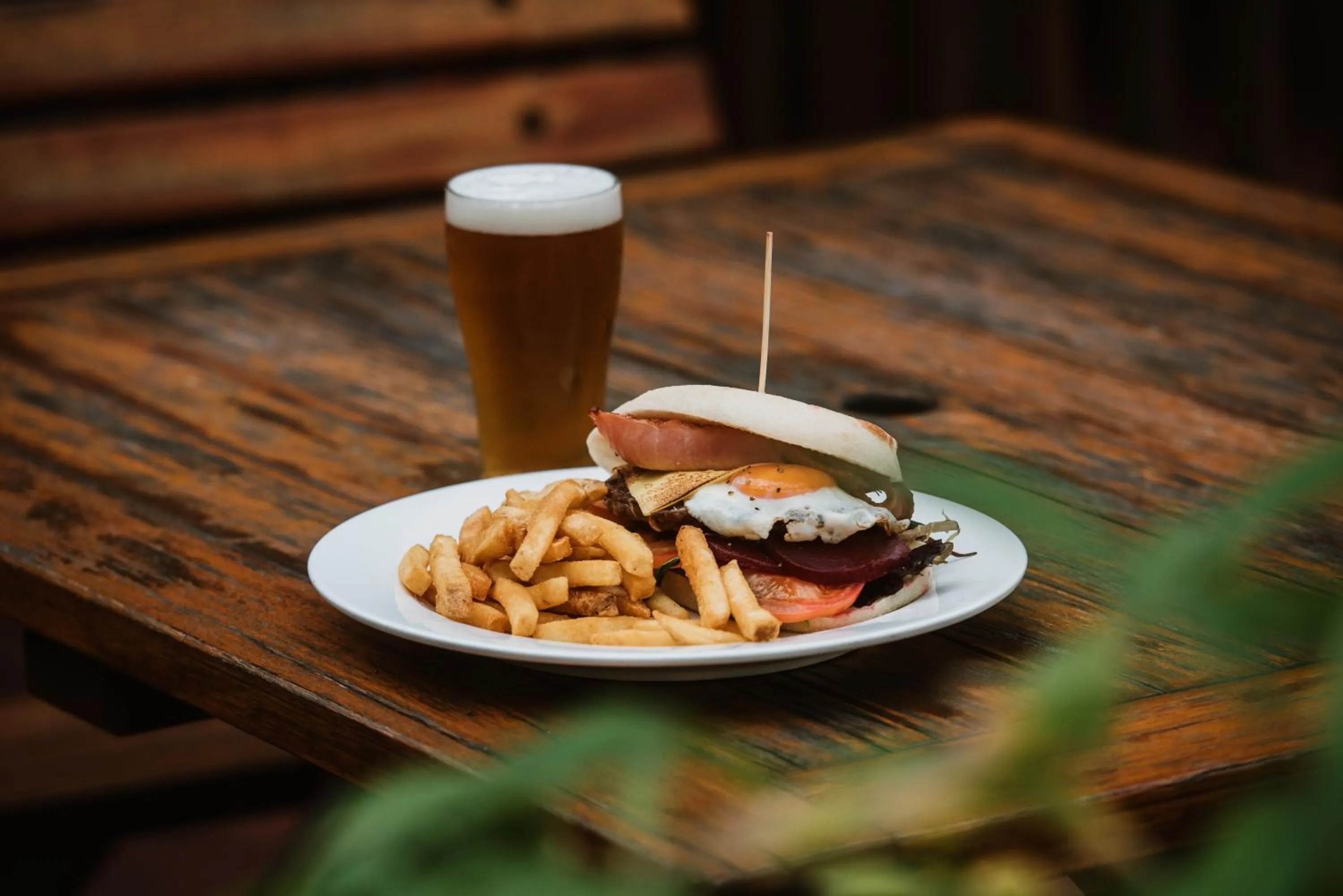 Food and drinks in Peel Inn Hotel Nundle