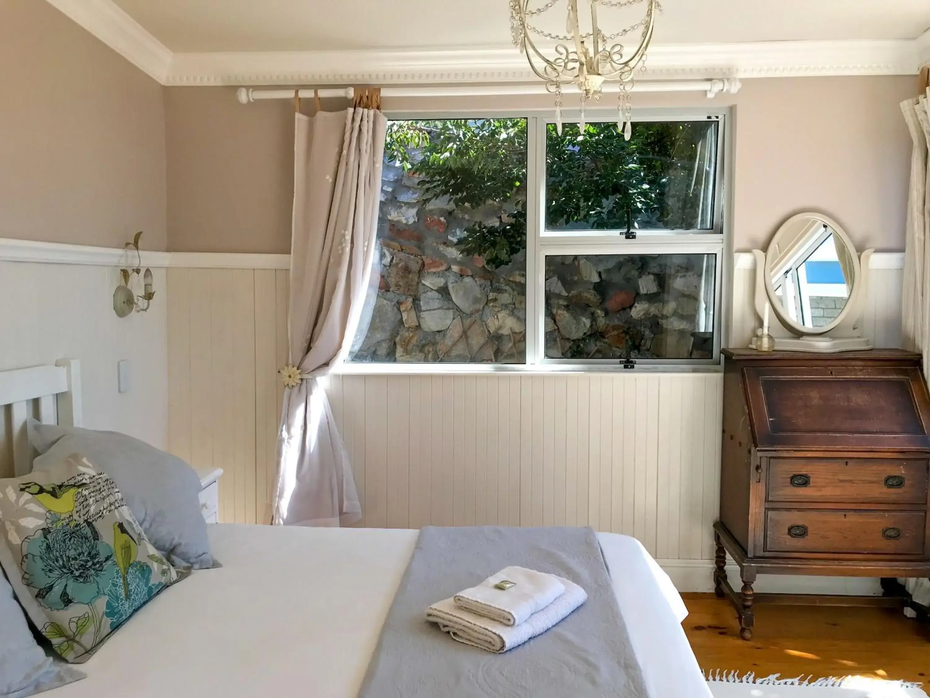 Bedroom, Bed in Bluebottle Guesthouse Bedroom, Bed in Bluebottle Guesthouse