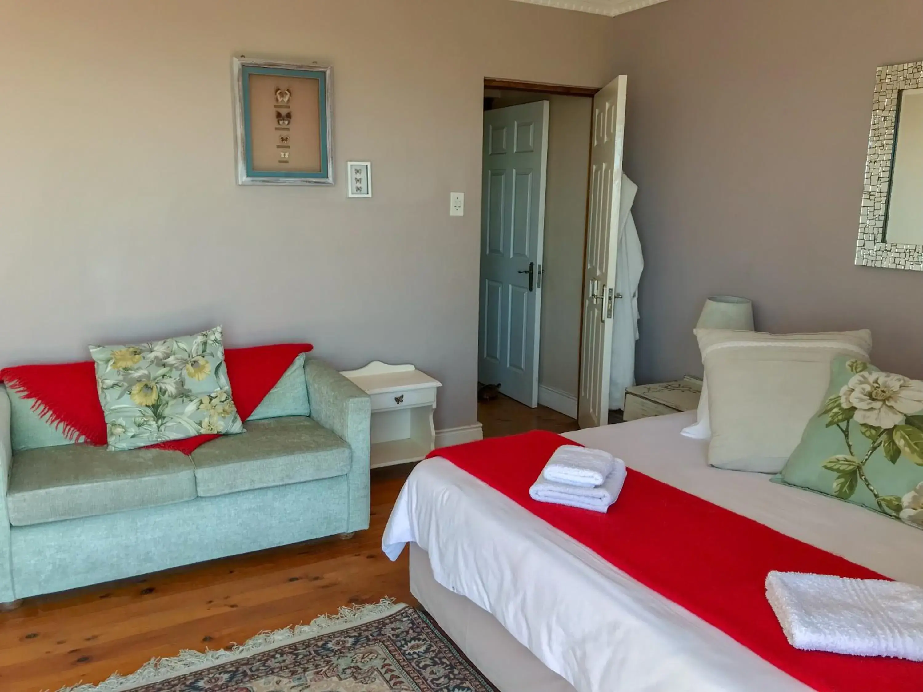 Bedroom, Bed in Bluebottle Guesthouse Bedroom, Bed in Bluebottle Guesthouse