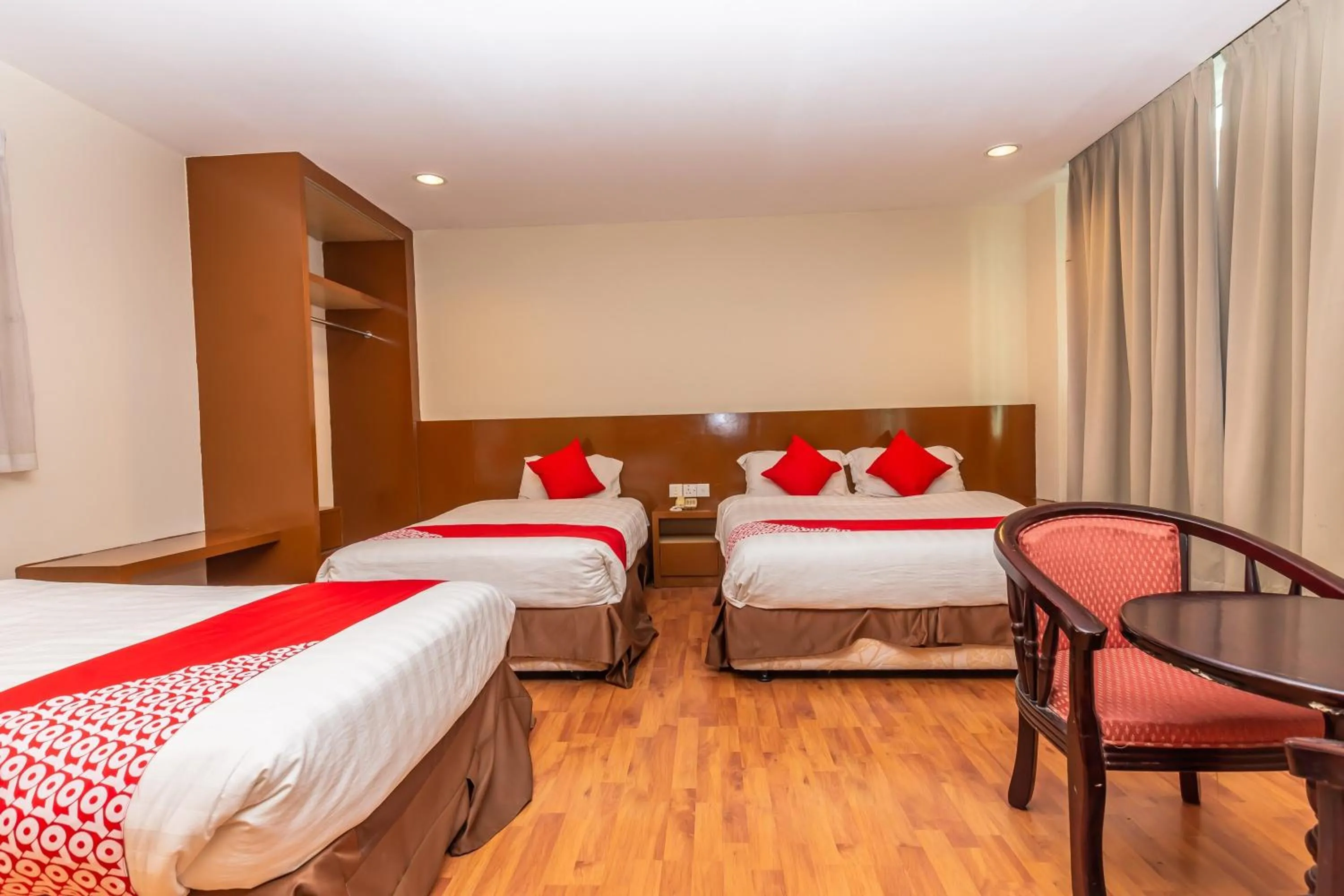 Family Suite in Capital O 91277 Nur Villa Hotel