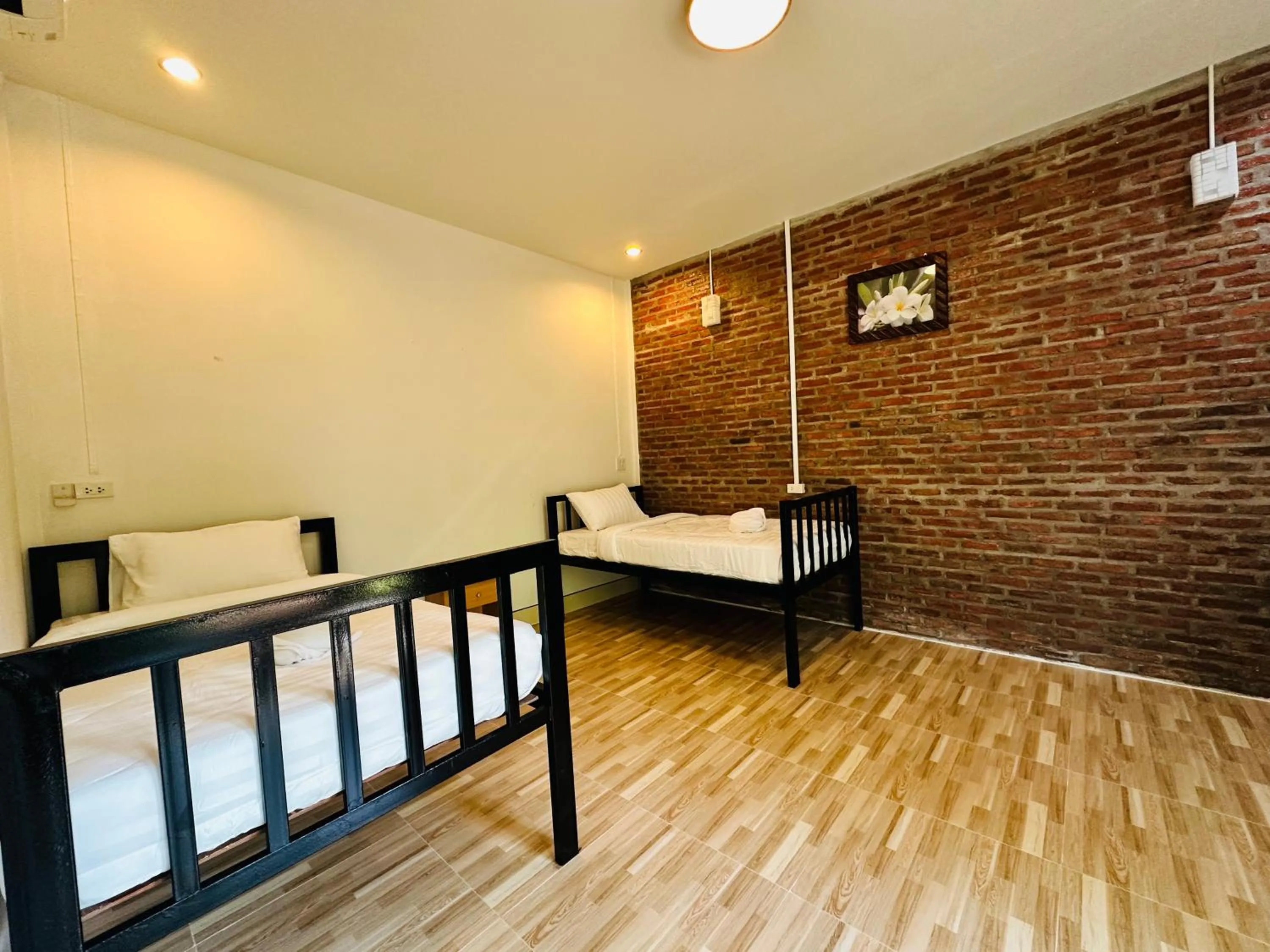 Bed in Koh Jum Bungalow & Hostel