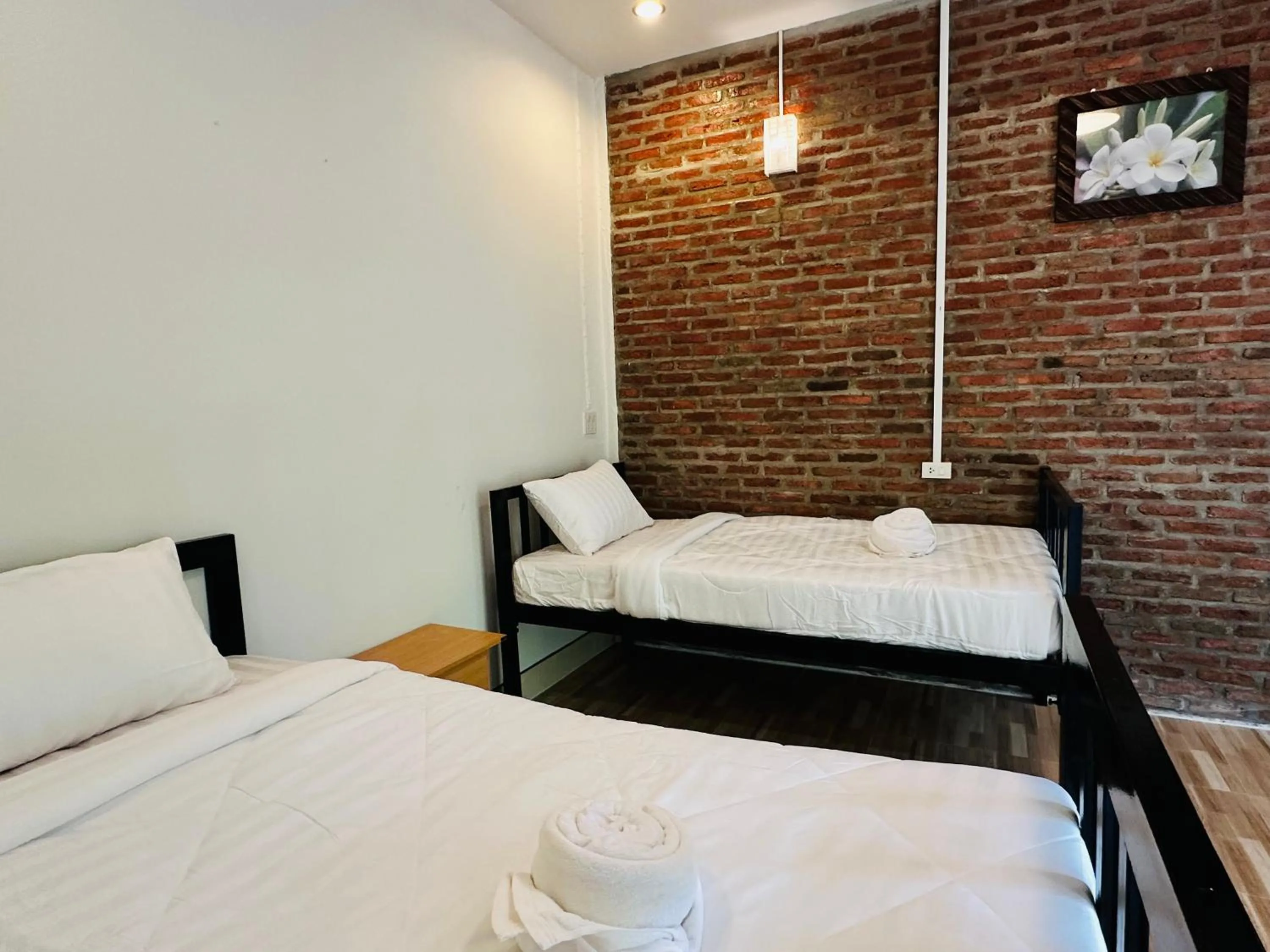 Bed in Koh Jum Bungalow & Hostel