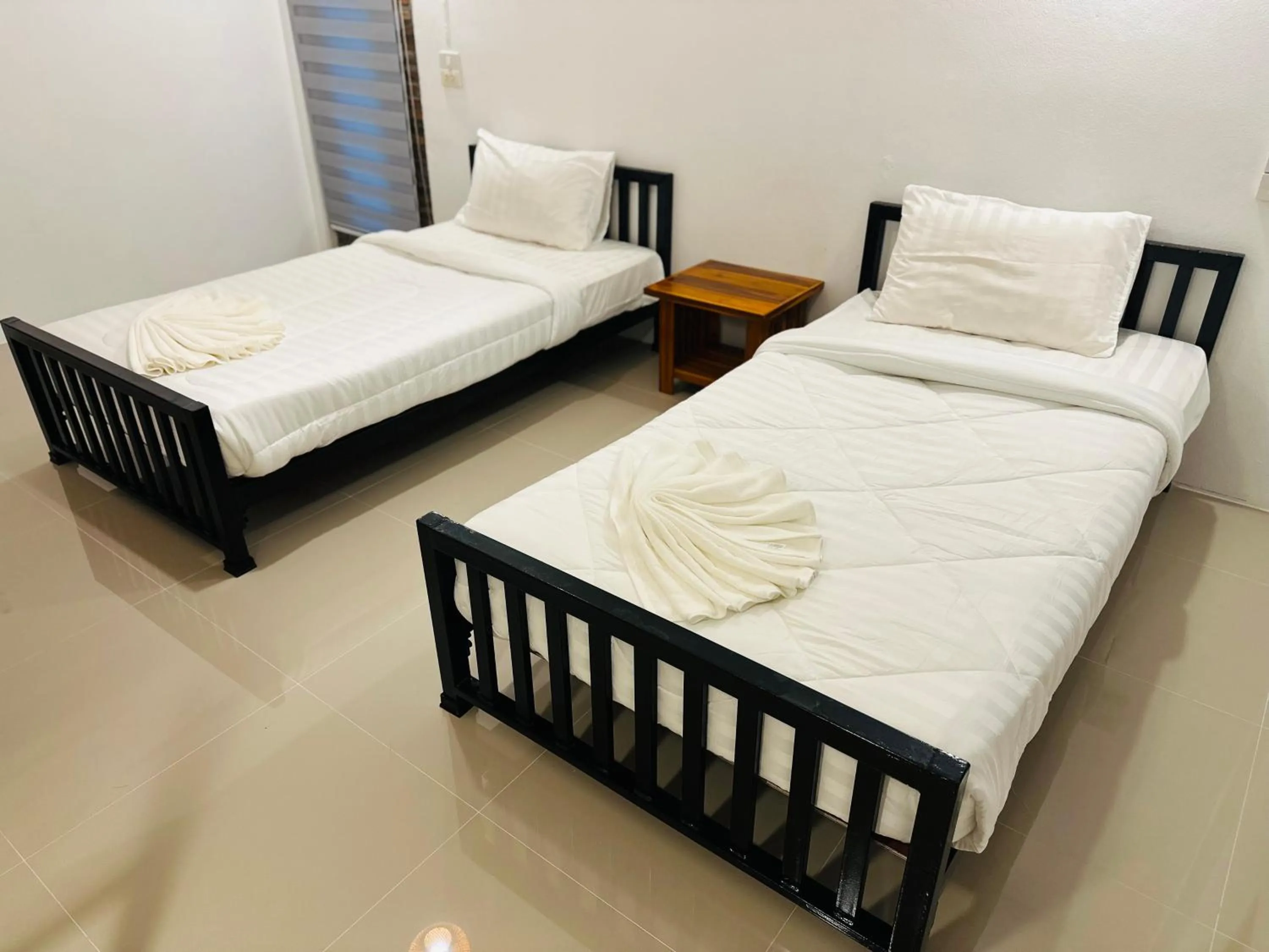 Bed in Koh Jum Bungalow & Hostel