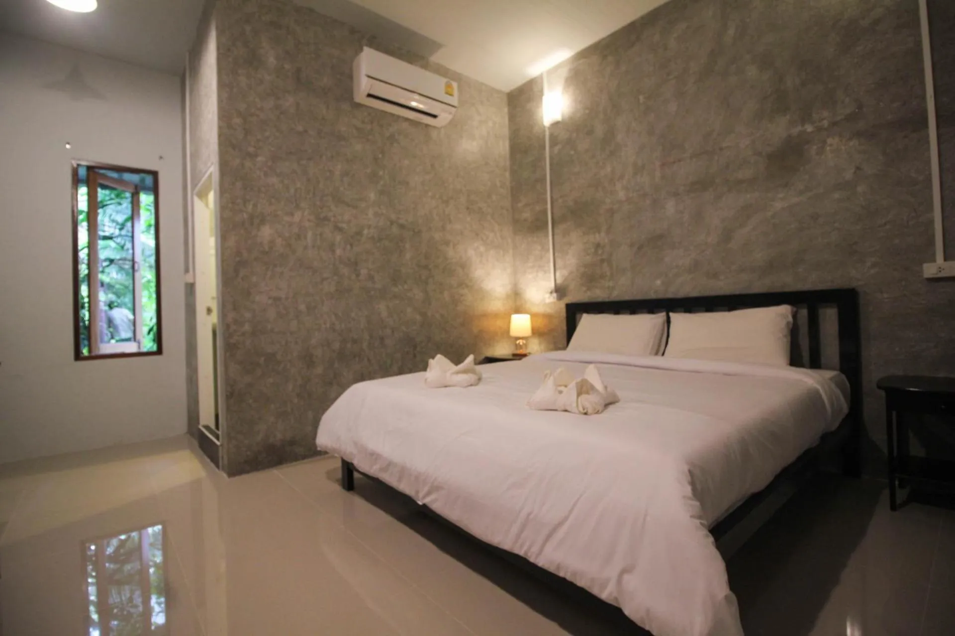 Bed in Koh Jum Bungalow & Hostel