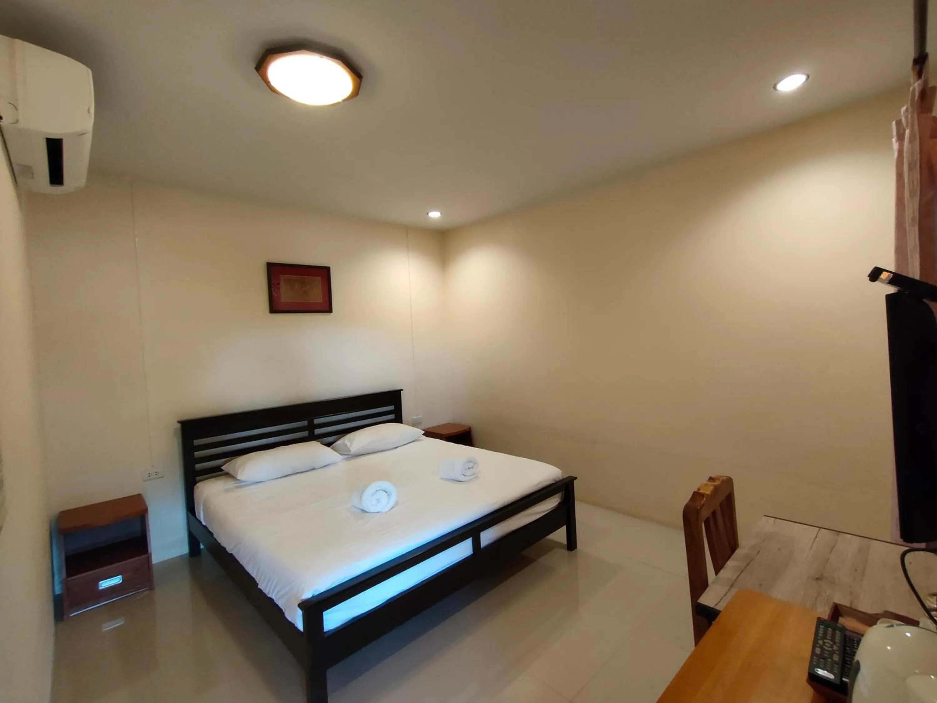 Bed in Koh Jum Bungalow & Hostel