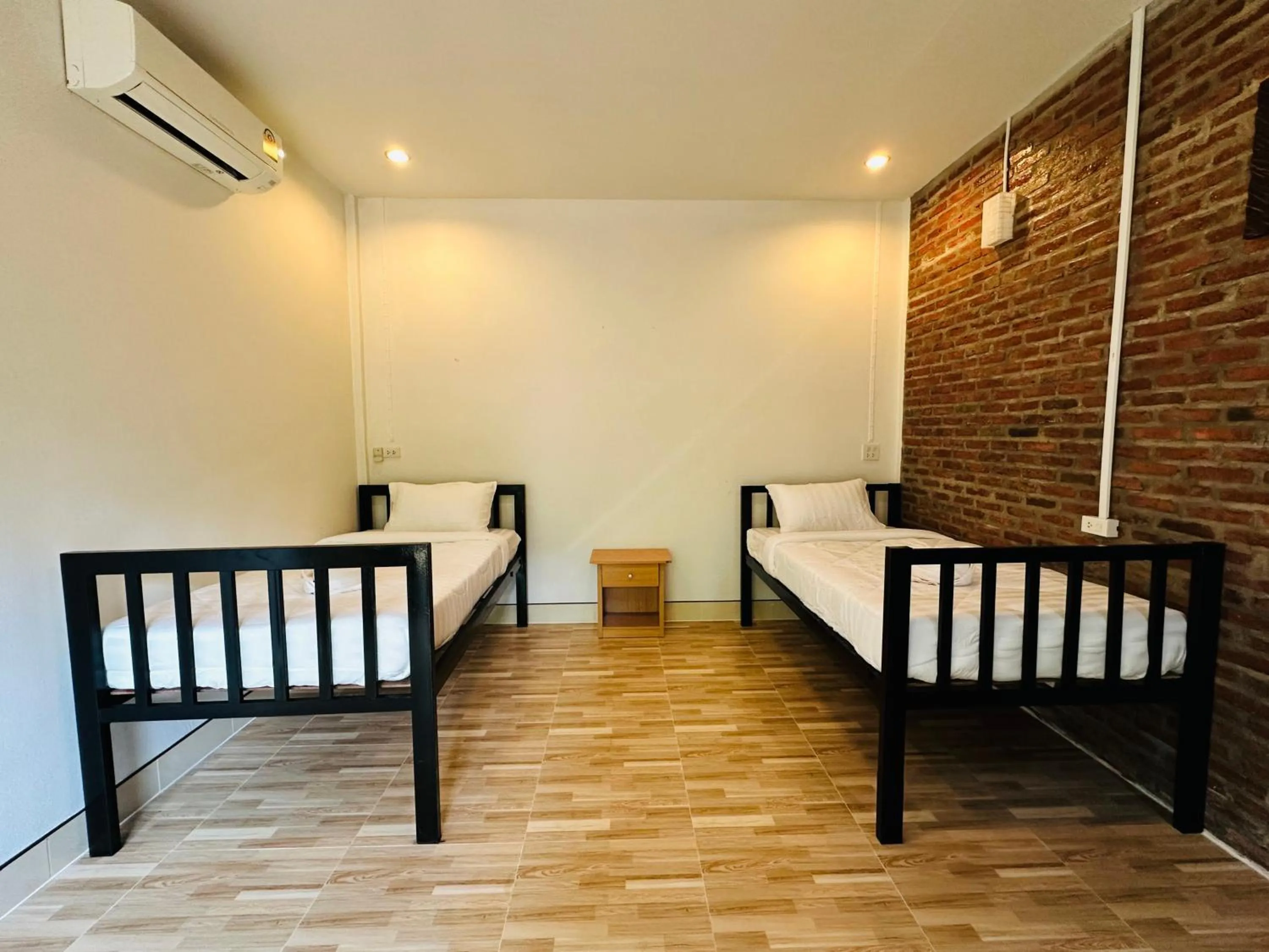 Bed in Koh Jum Bungalow & Hostel