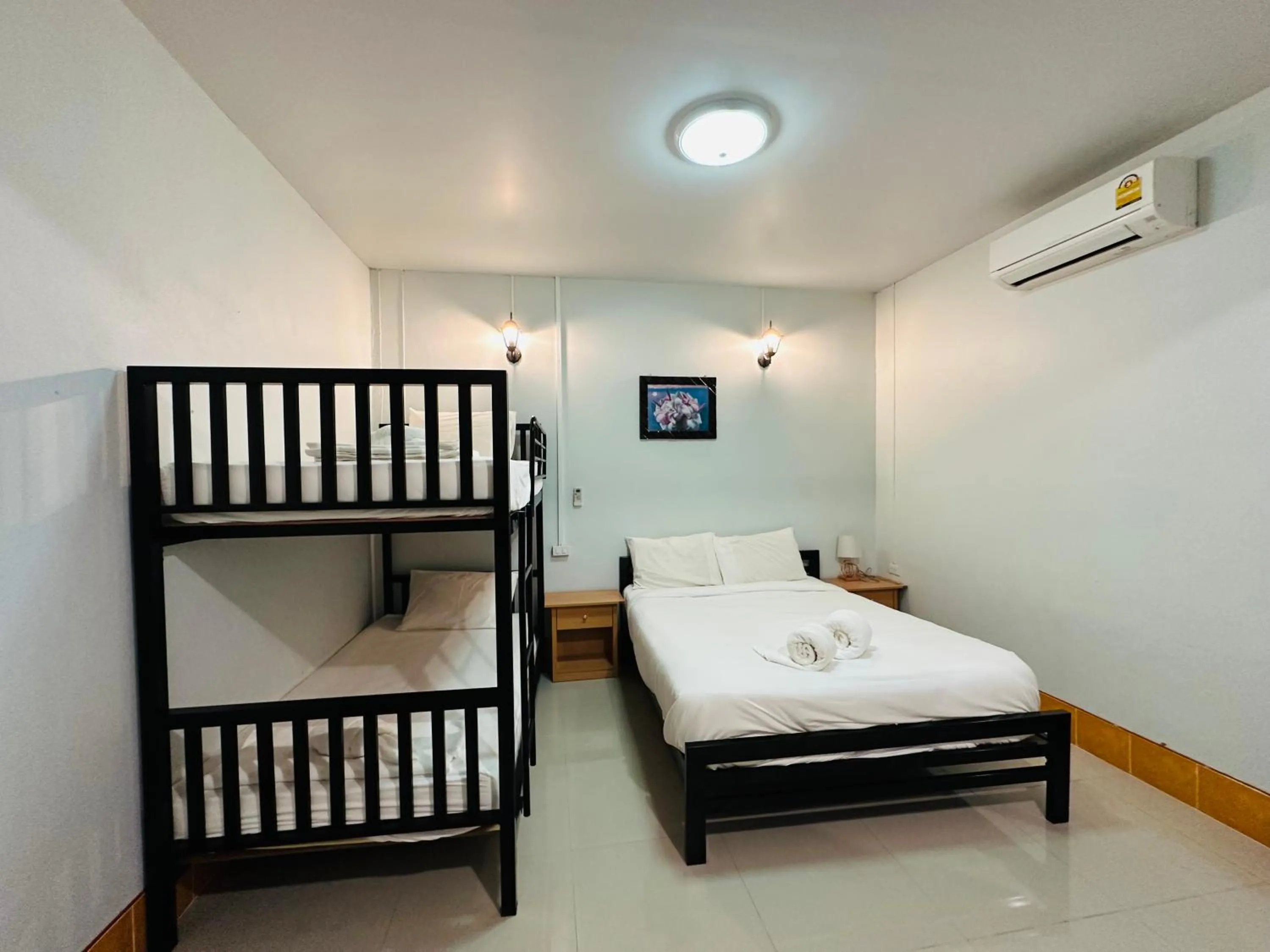 Bed in Koh Jum Bungalow & Hostel