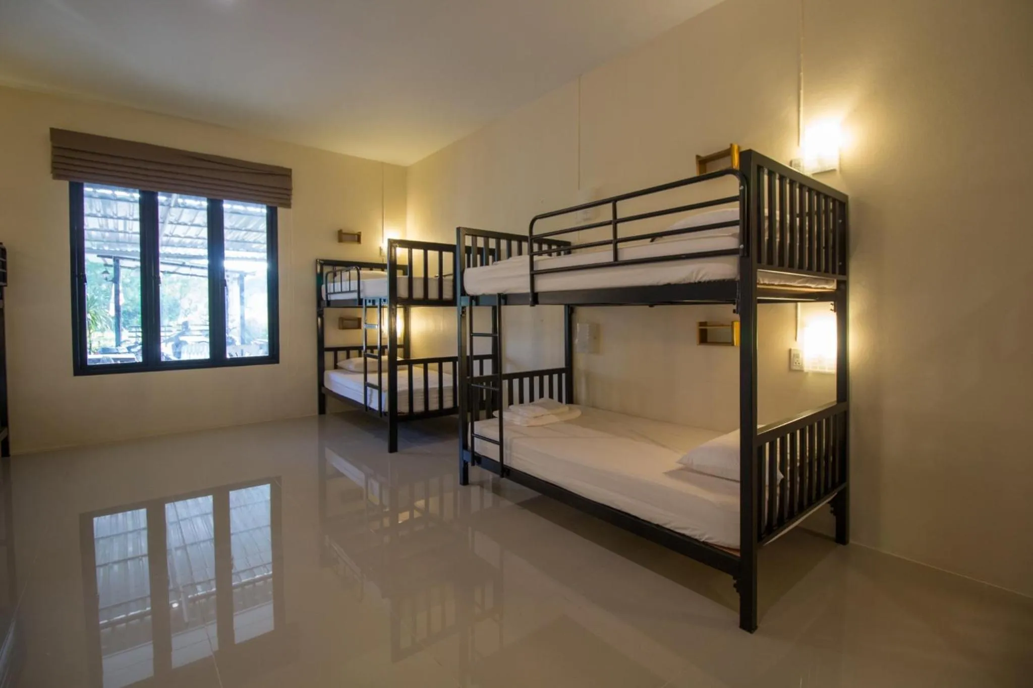bunk bed, Bed in Koh Jum Bungalow & Hostel