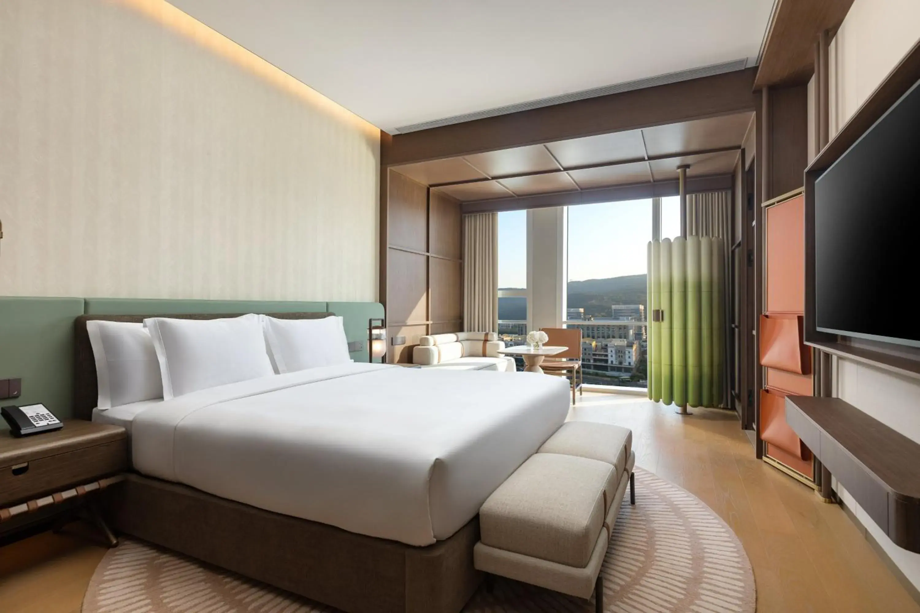 Standard King Room with River View - High Floor in Hotel Indigo Zhuhai Hengqin by IHG Standard King Room with River View - High Floor in Hotel Indigo Zhuhai Hengqin by IHG