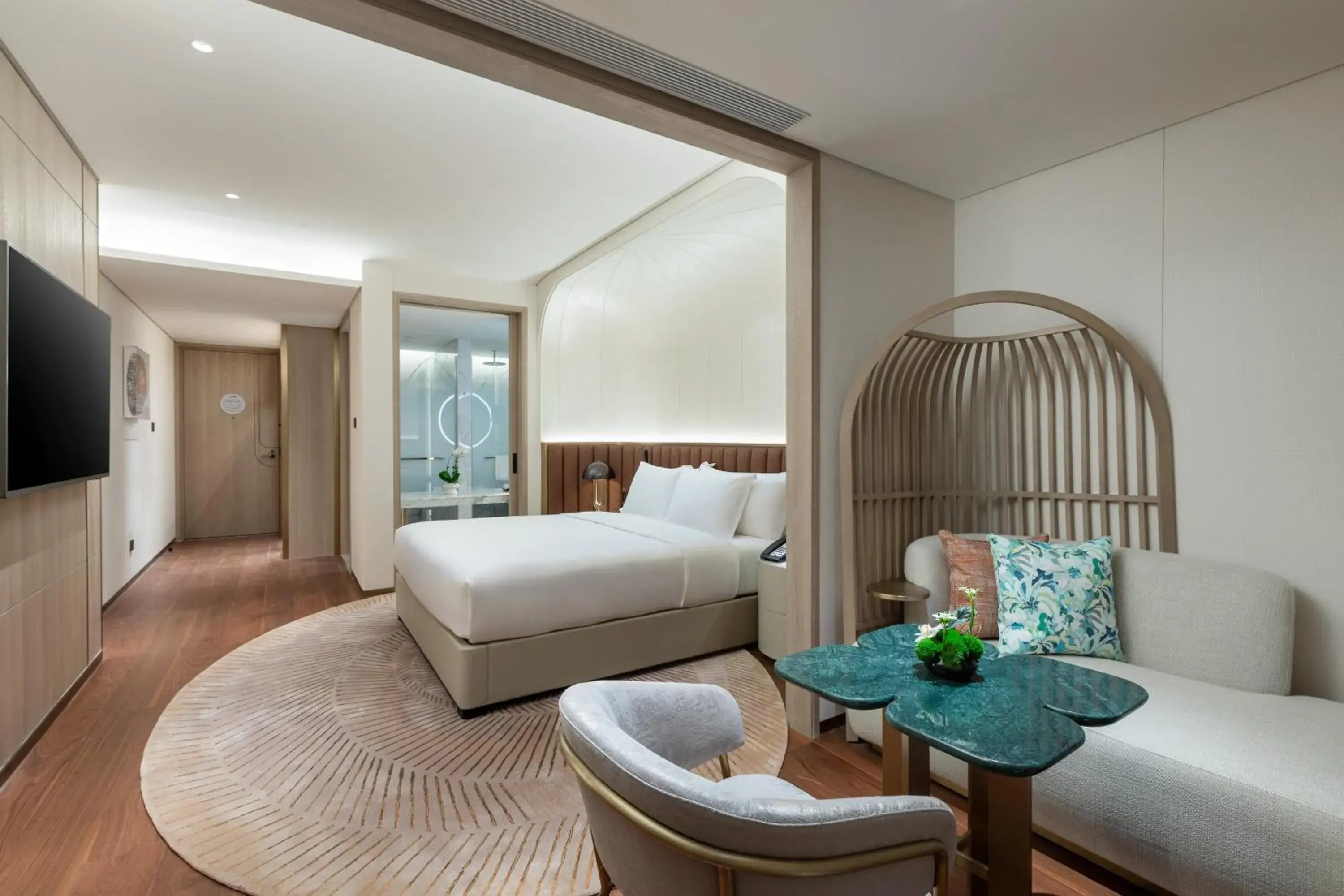 Standard King Room with River View in Hotel Indigo Zhuhai Hengqin by IHG Standard King Room with River View in Hotel Indigo Zhuhai Hengqin by IHG