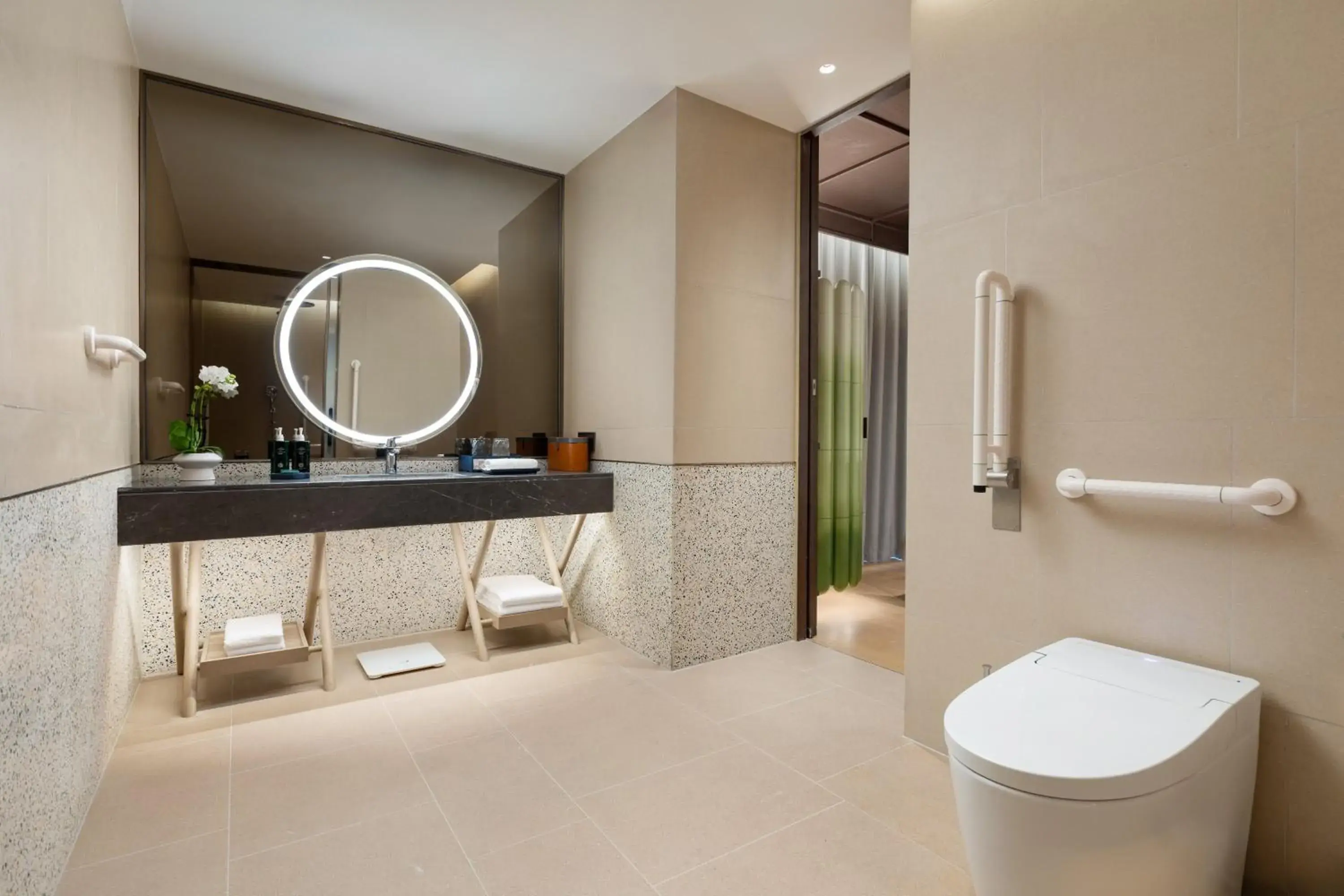 King Room with River View - Accessible in Hotel Indigo Zhuhai Hengqin by IHG King Room with River View - Accessible in Hotel Indigo Zhuhai Hengqin by IHG