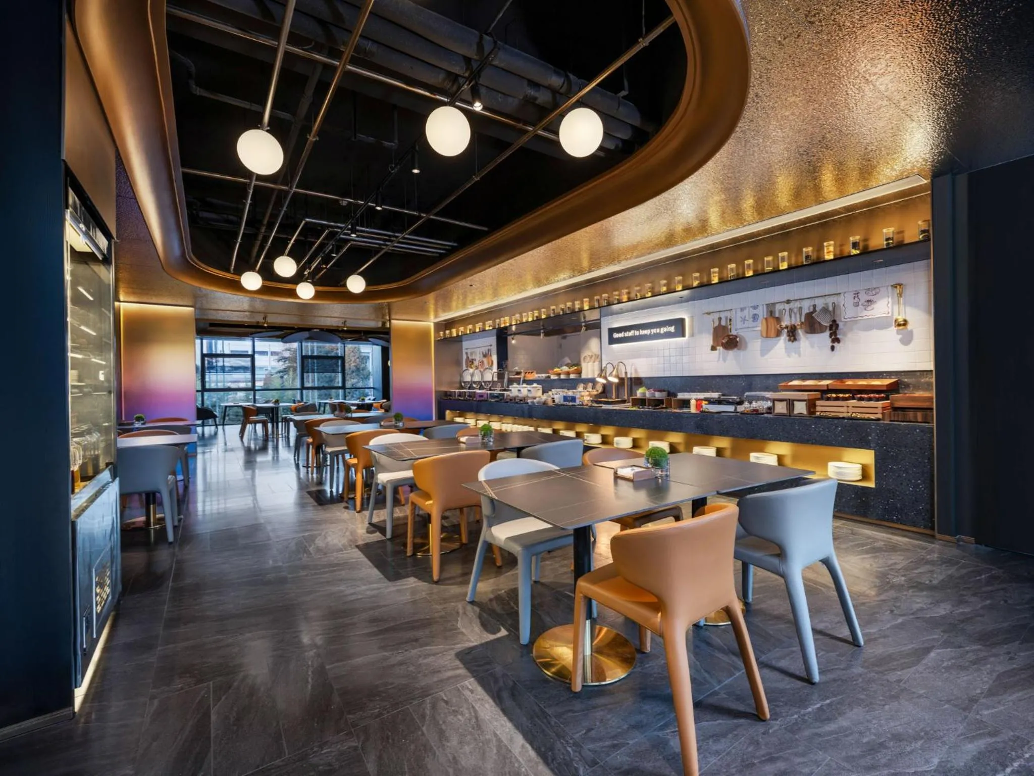 Restaurant/places to eat in Garner Hotel Beijing 798 Art District by IHG