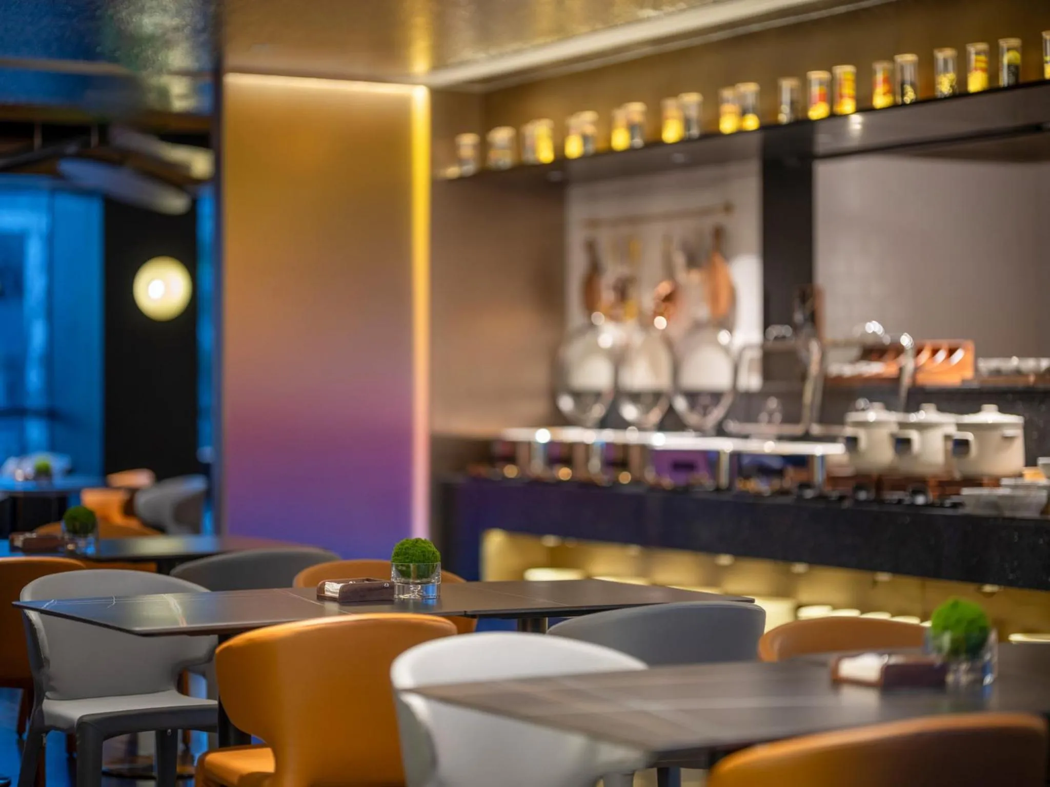 Breakfast in Garner Hotel Beijing 798 Art District by IHG