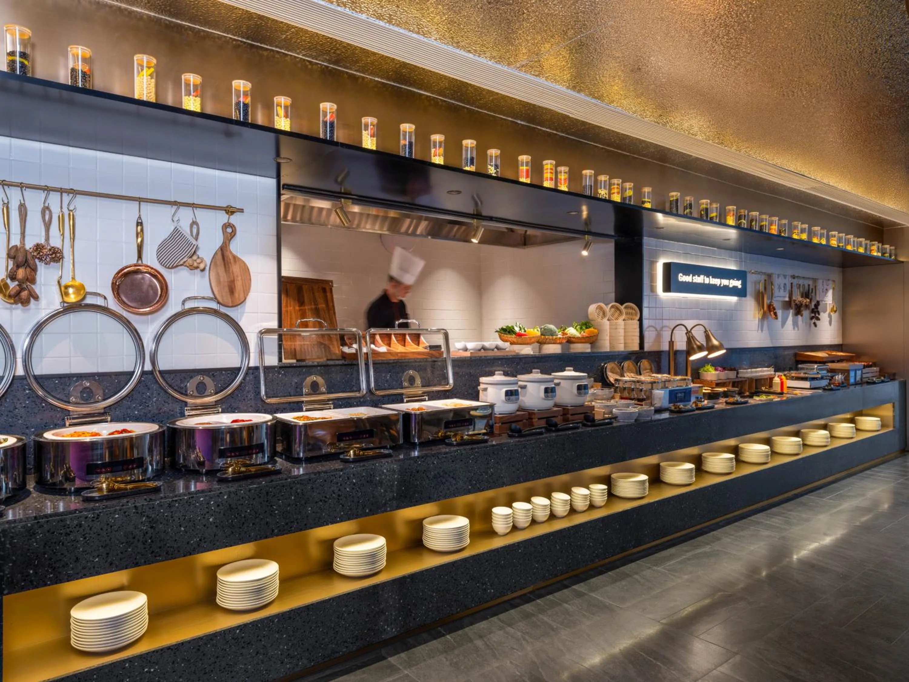Restaurant/places to eat in Garner Hotel Beijing 798 Art District by IHG