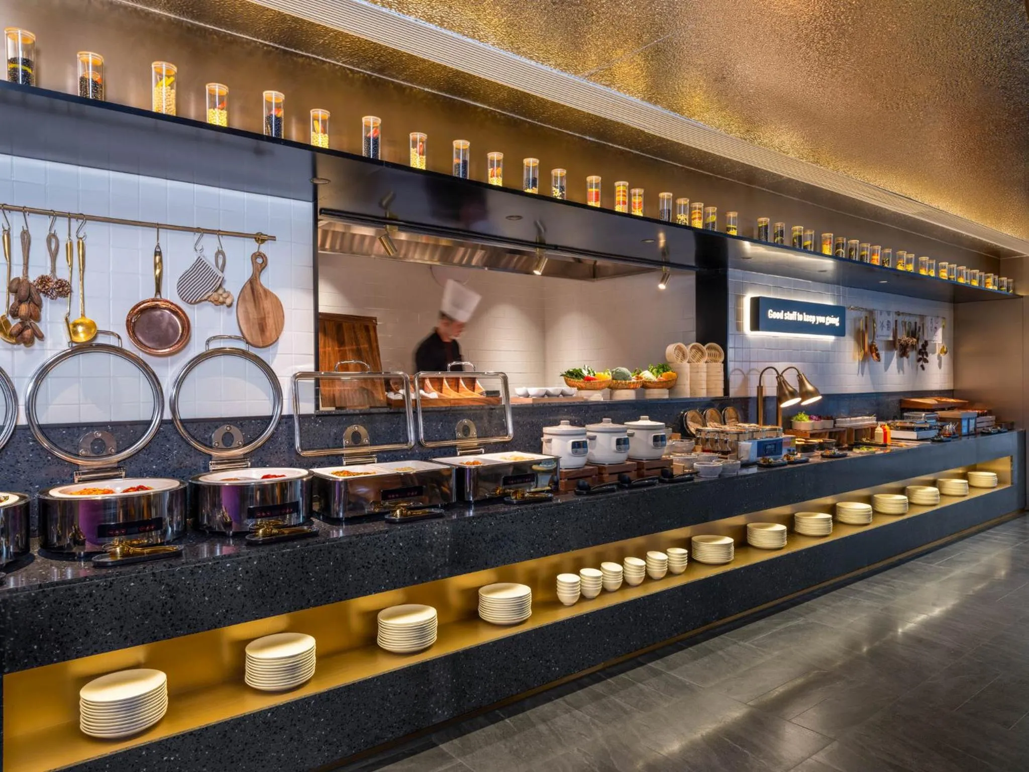 Restaurant/places to eat in Garner Hotel Beijing 798 Art District by IHG