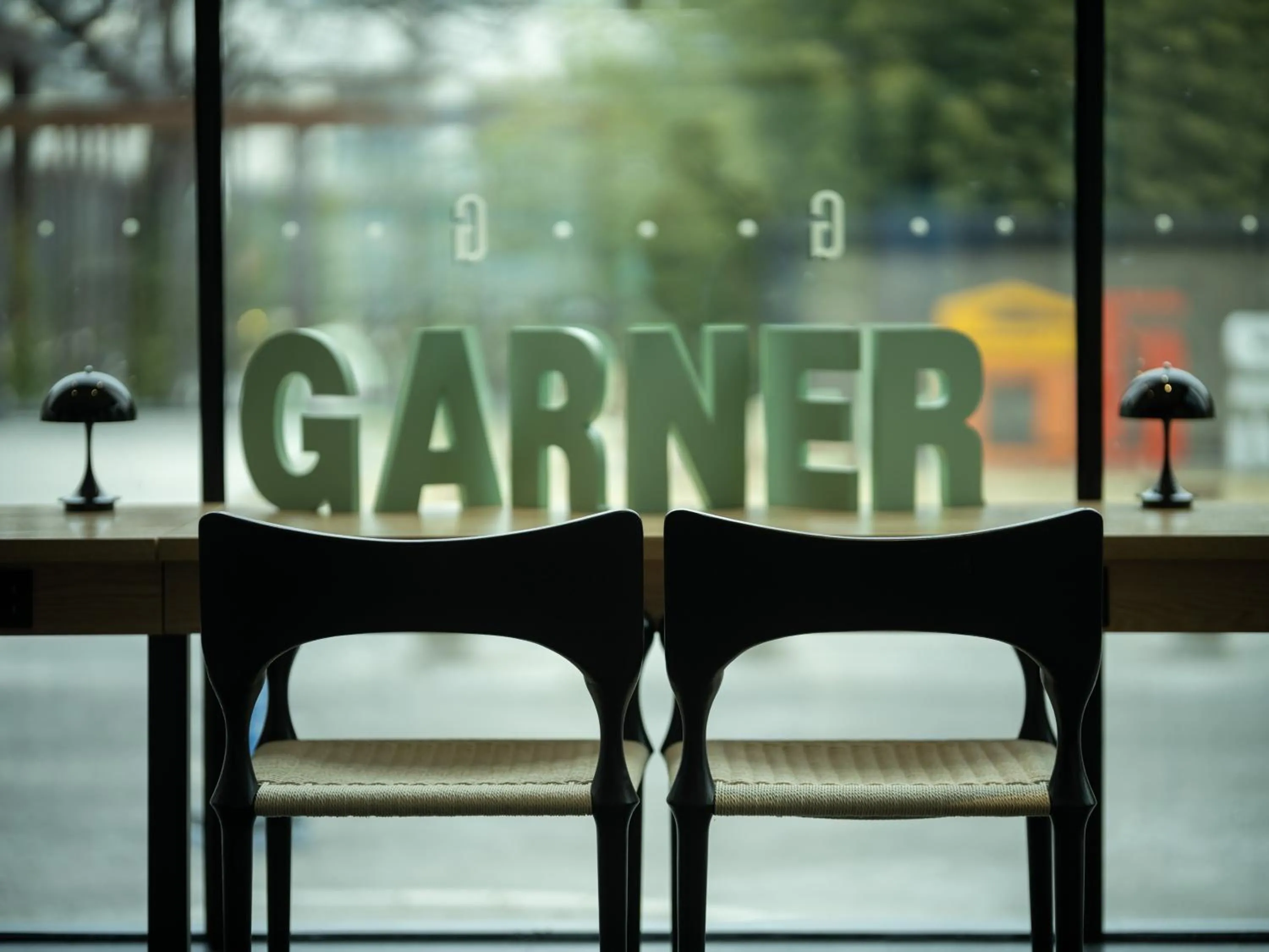 Seating area in Garner Hotel Beijing 798 Art District by IHG