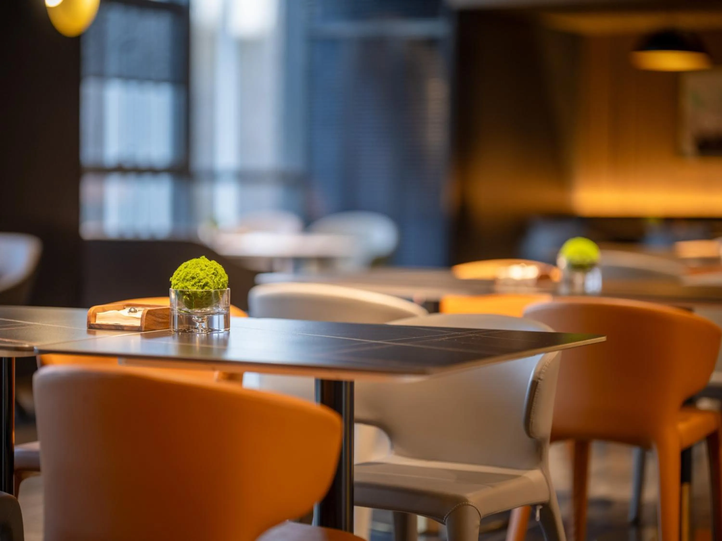 Restaurant/places to eat in Garner Hotel Beijing 798 Art District by IHG