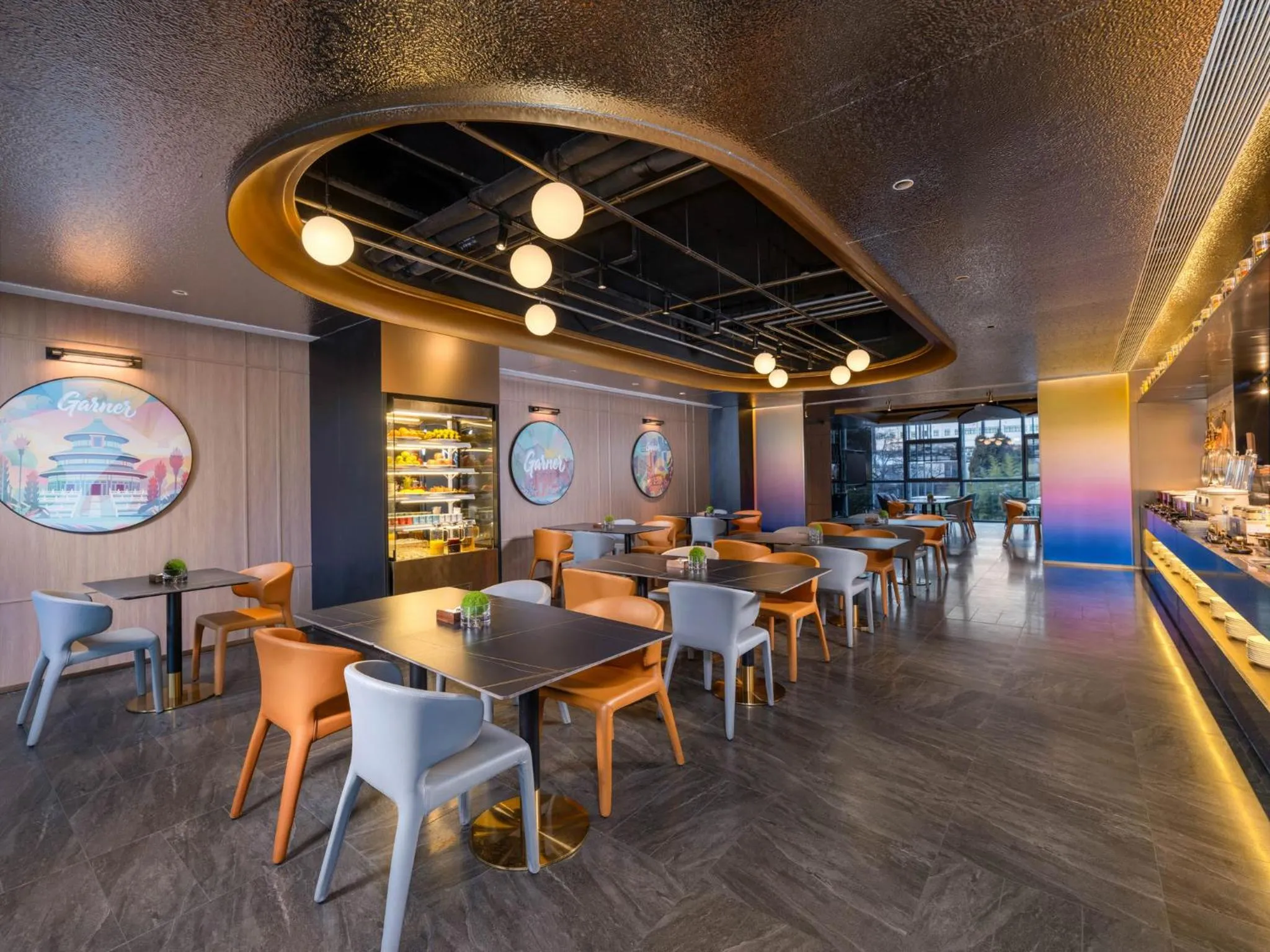 Restaurant/places to eat in Garner Hotel Beijing 798 Art District by IHG