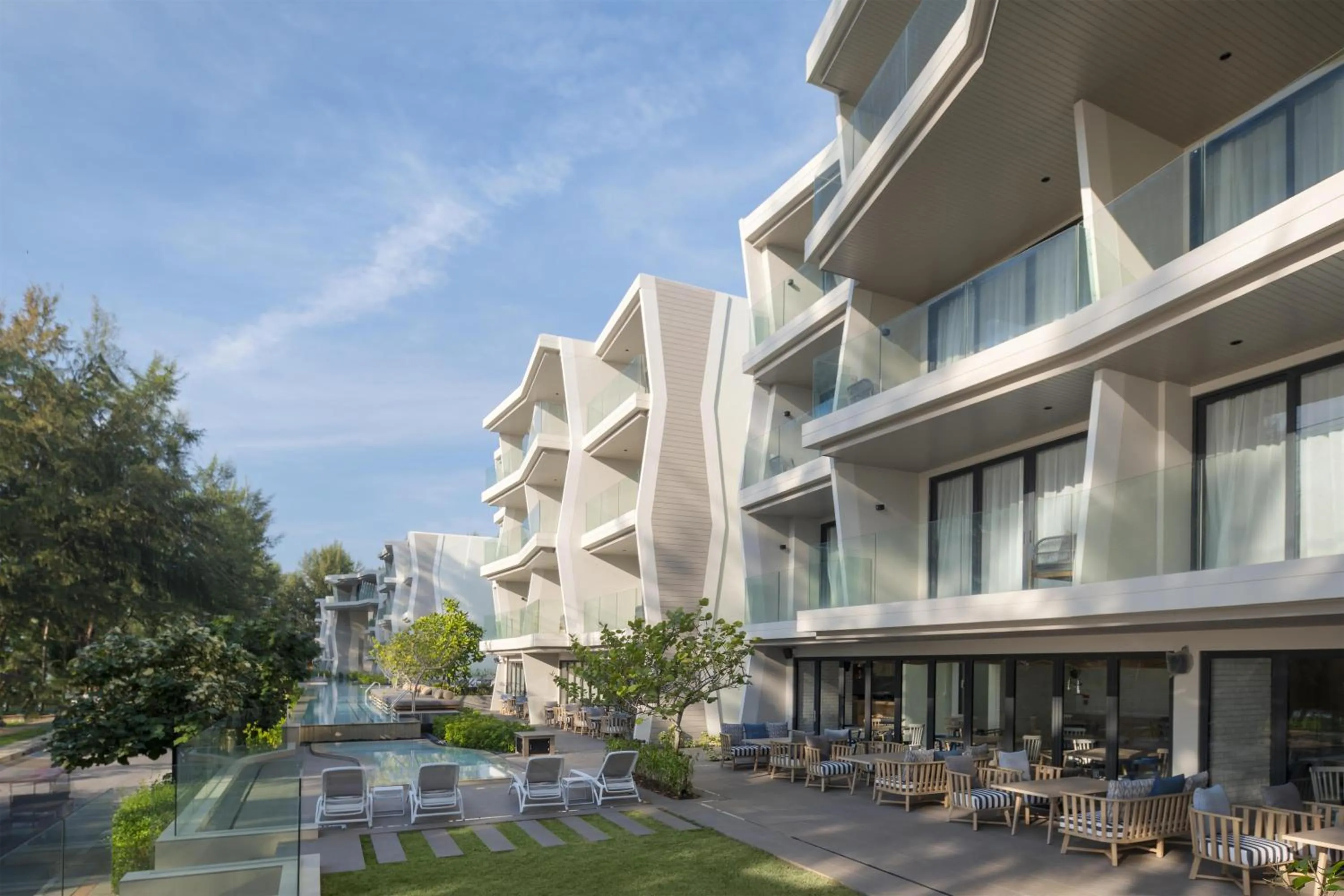 Radisson Blu Resort, Phuket Mai Khao Beach
