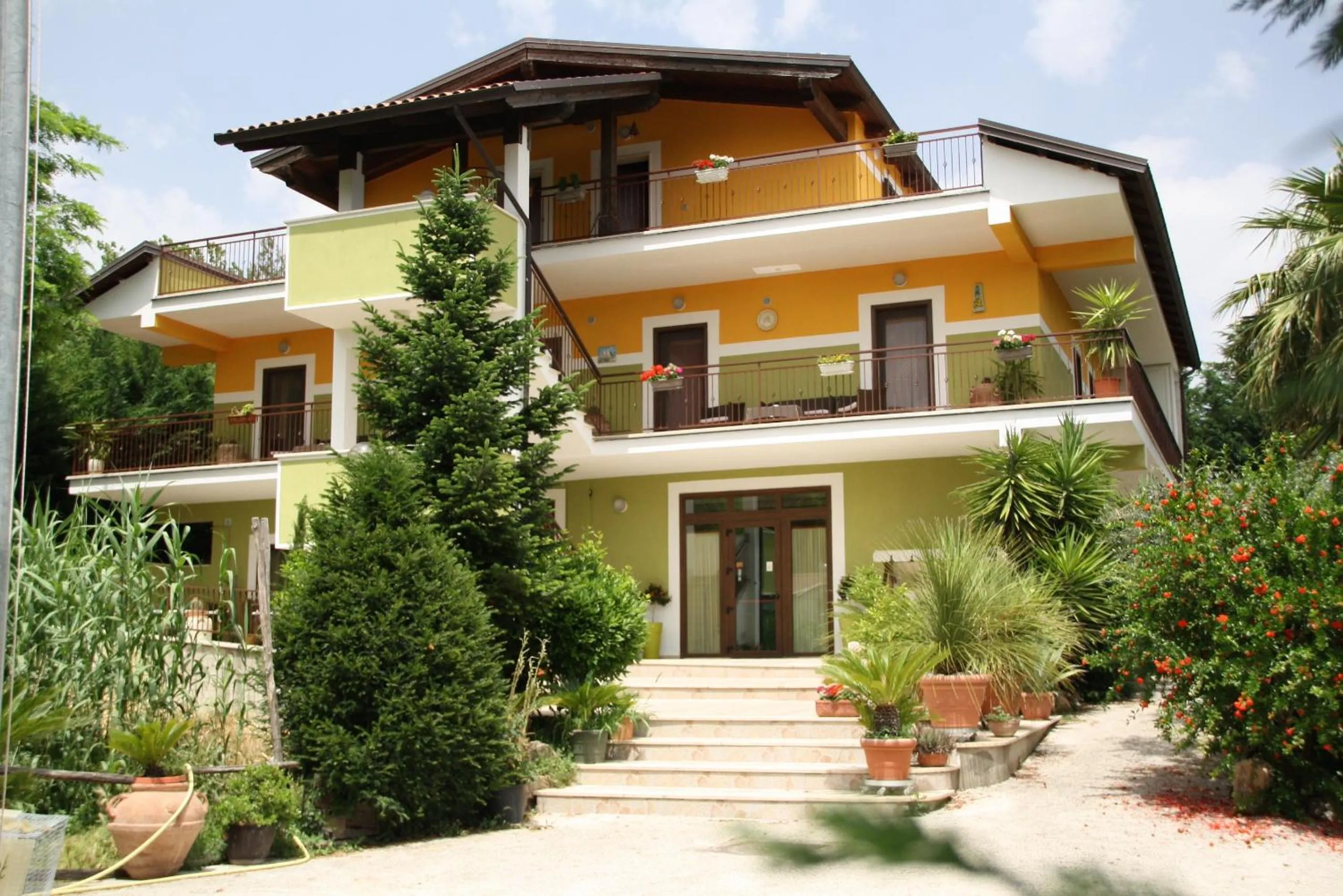 Property building in Il Ritrovo del Cima