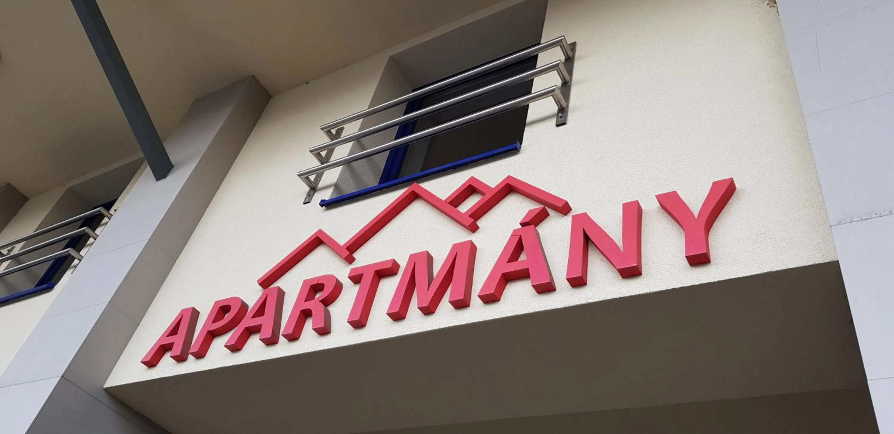 Logo/Certificate/Sign in Apartments MODOM