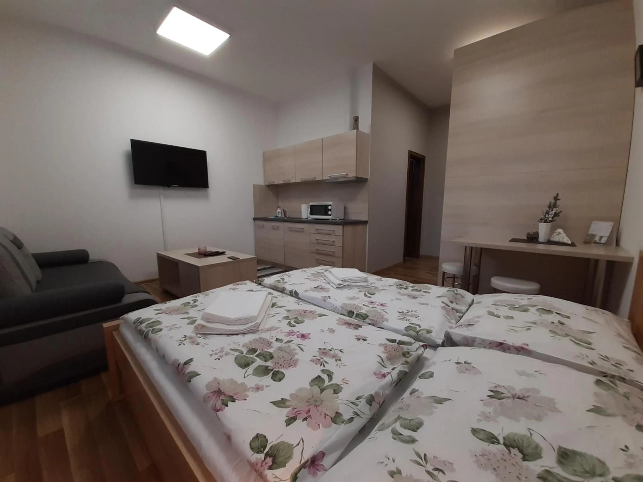 TV and multimedia, Bed in Apartments MODOM