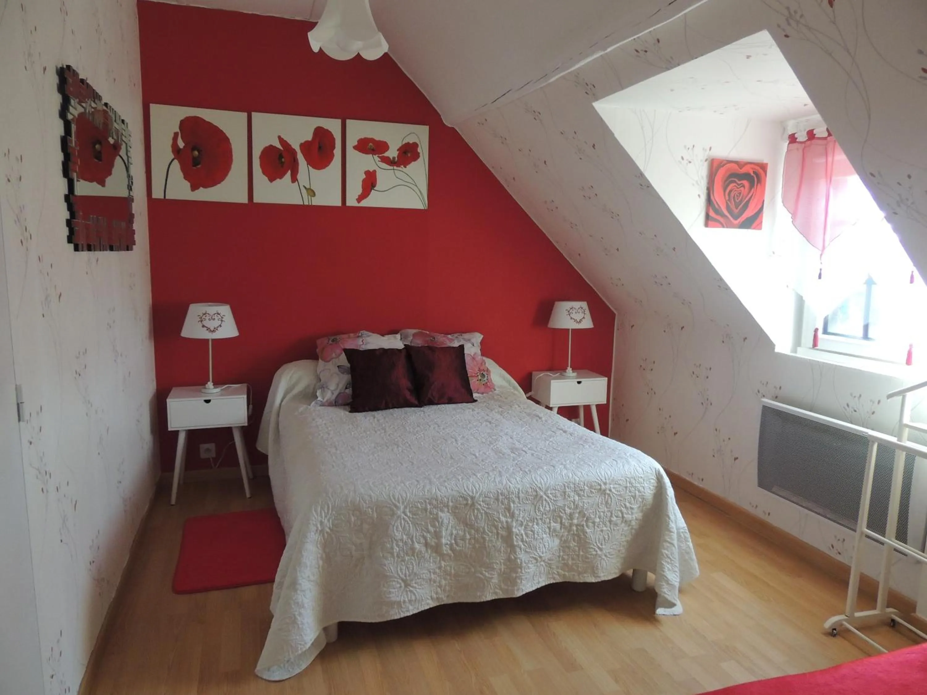 Bed in Fleur De Soleil