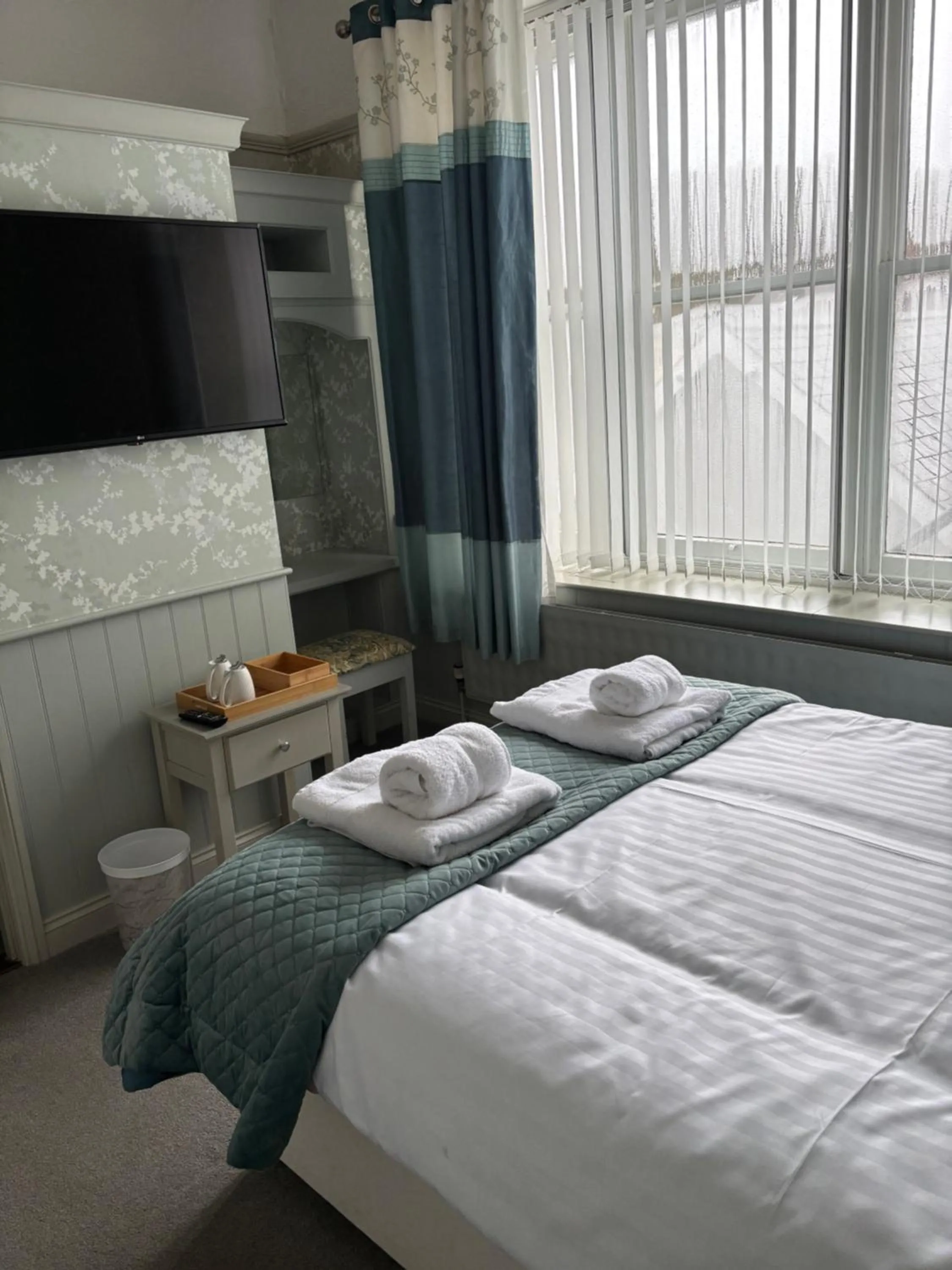 Bed in Hazeldene Guest House