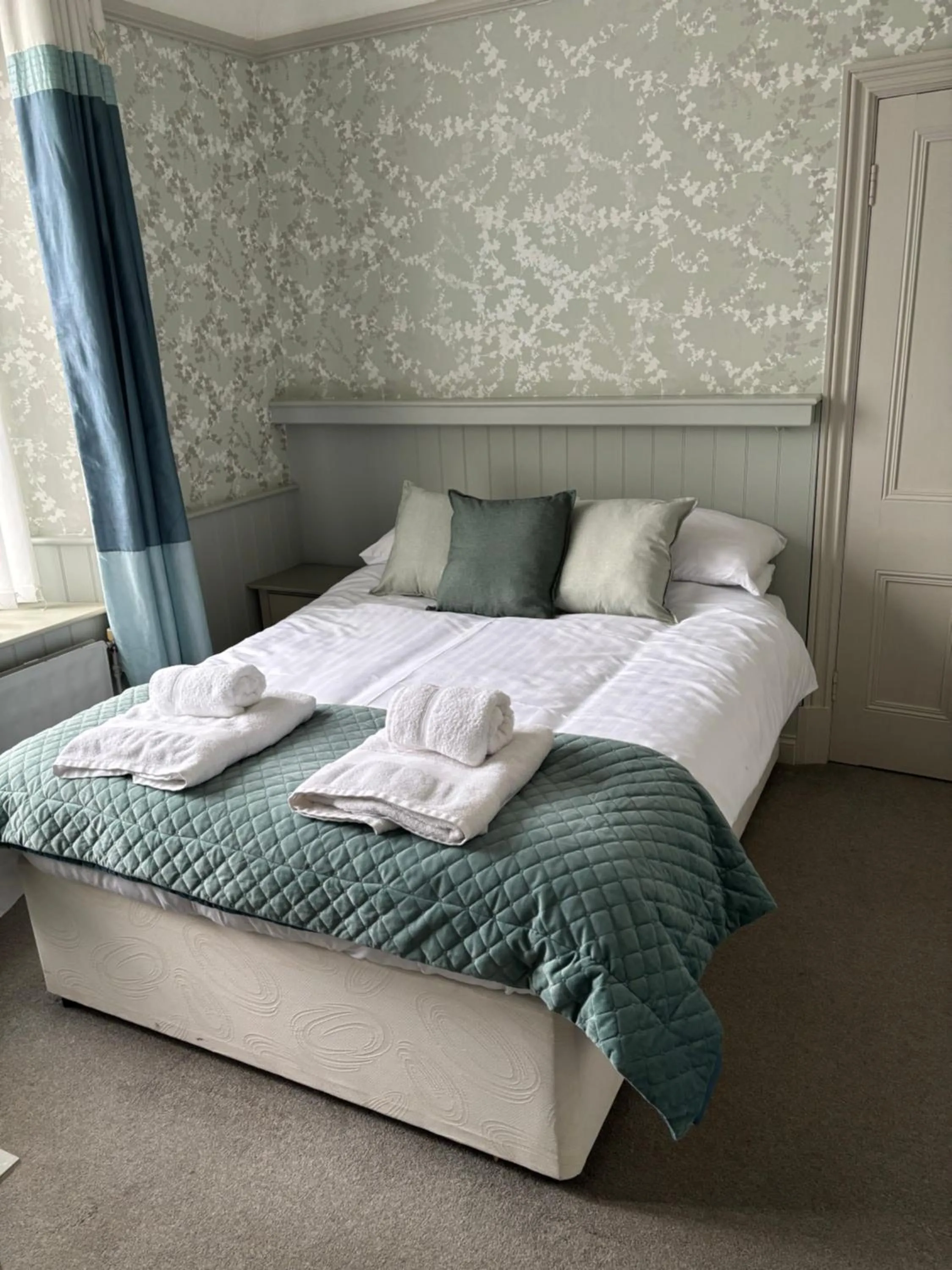 Bed in Hazeldene Guest House