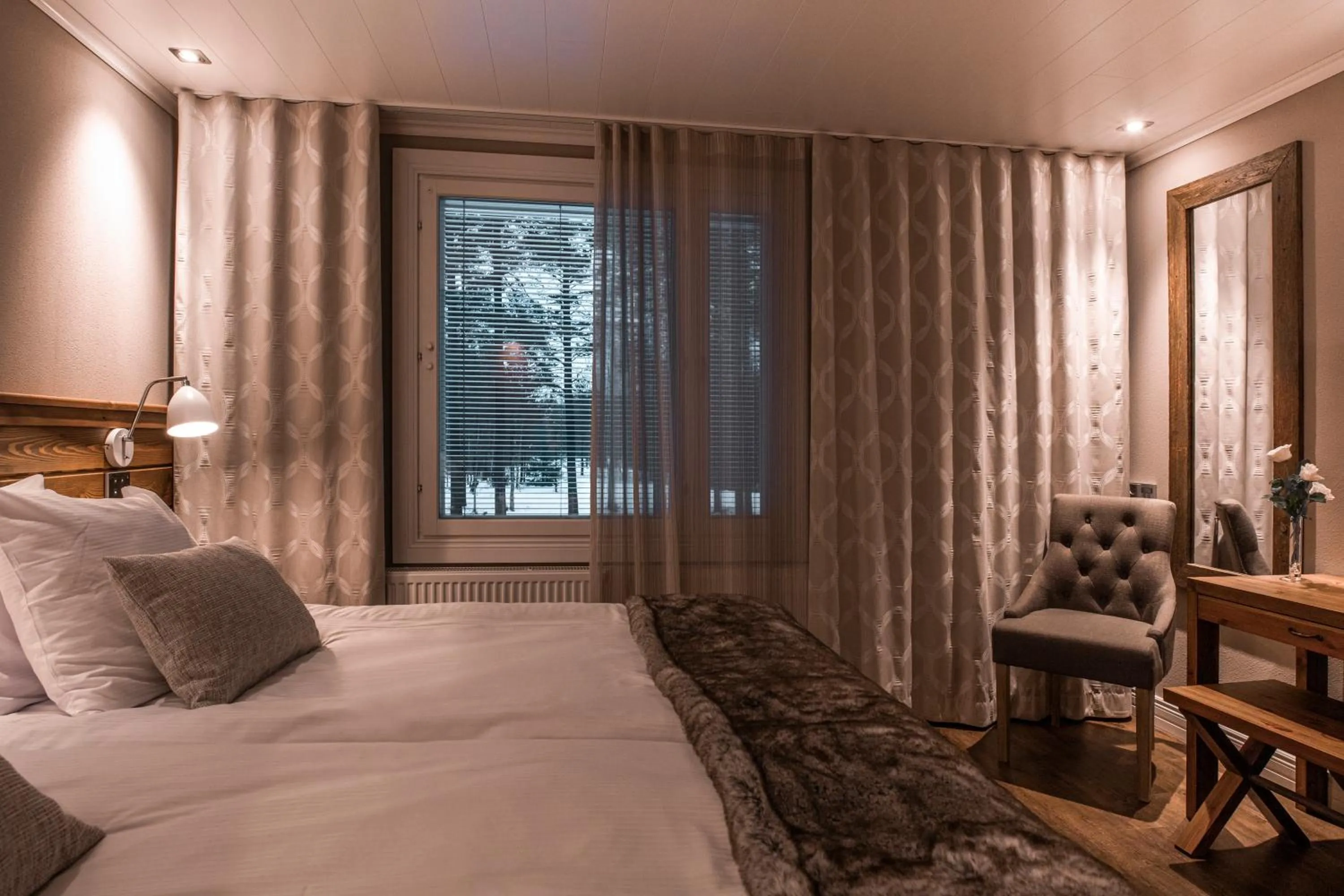 Photo of the whole room, Bed in Beana Laponia - Wilderness boutique hotel with safaris