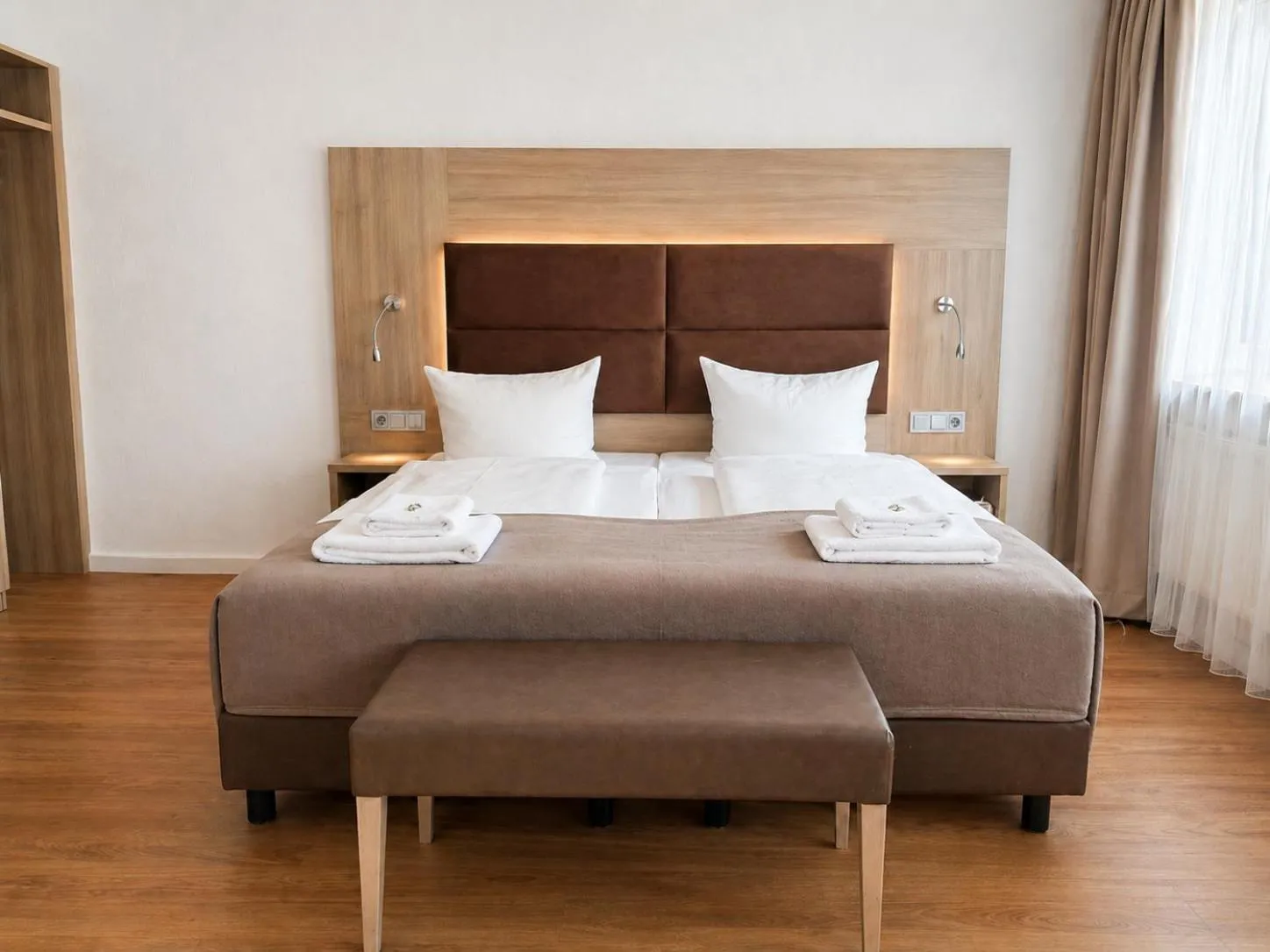 Bed in Hotel Wania