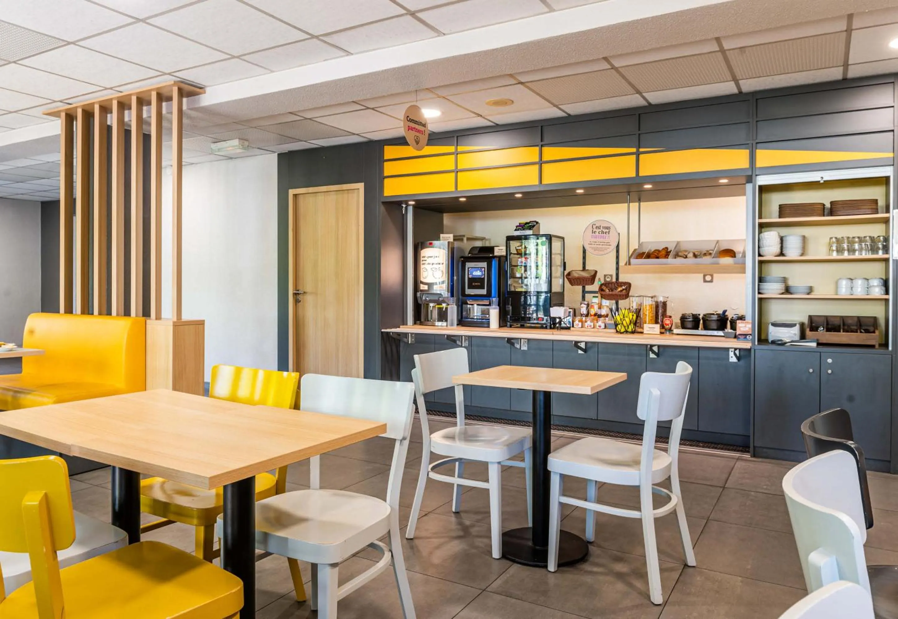 Restaurant/places to eat in B&B HOTEL CHAMBERY La Cassine