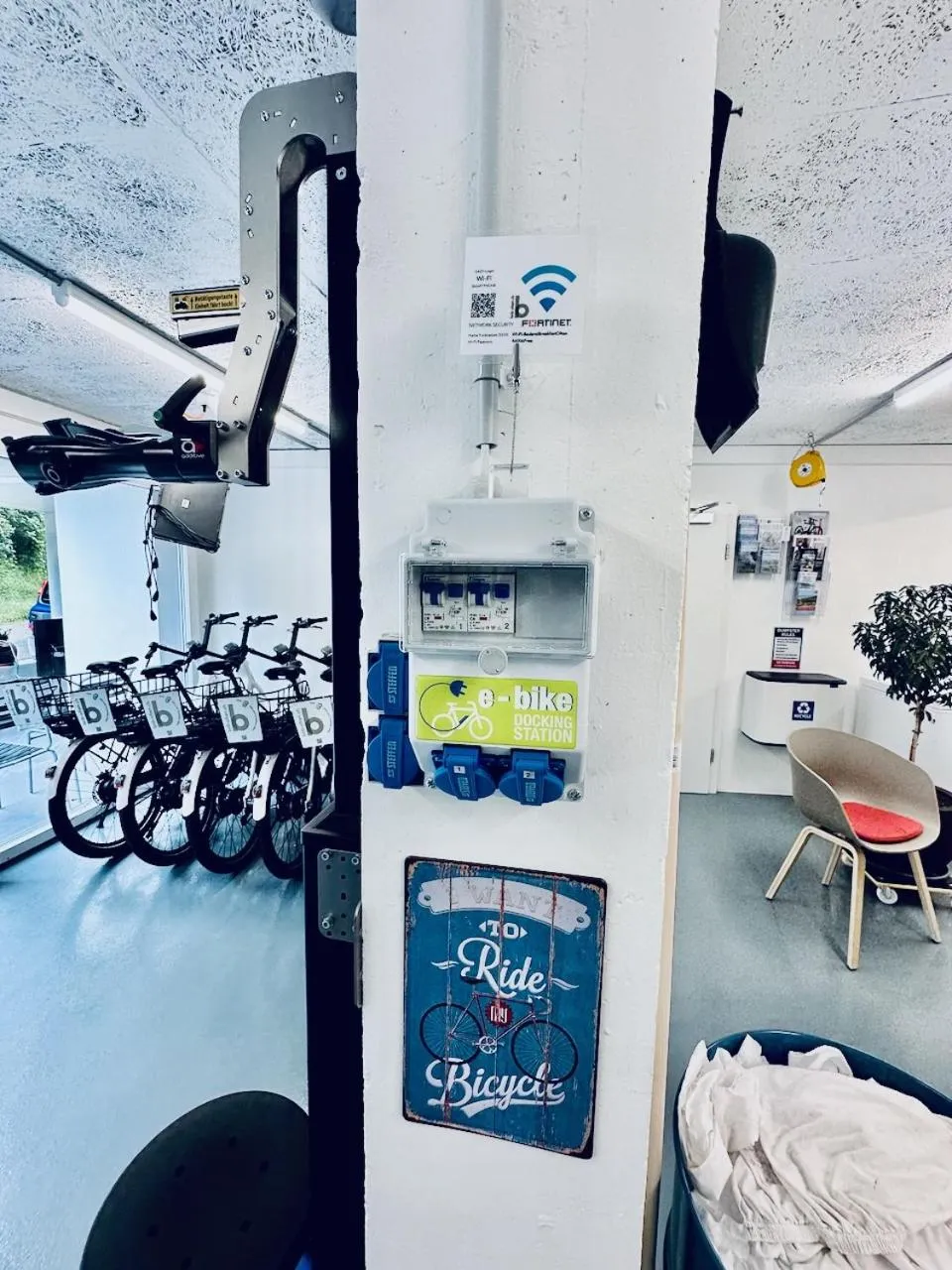 Property building in Bed Bike and Breakfast Olten