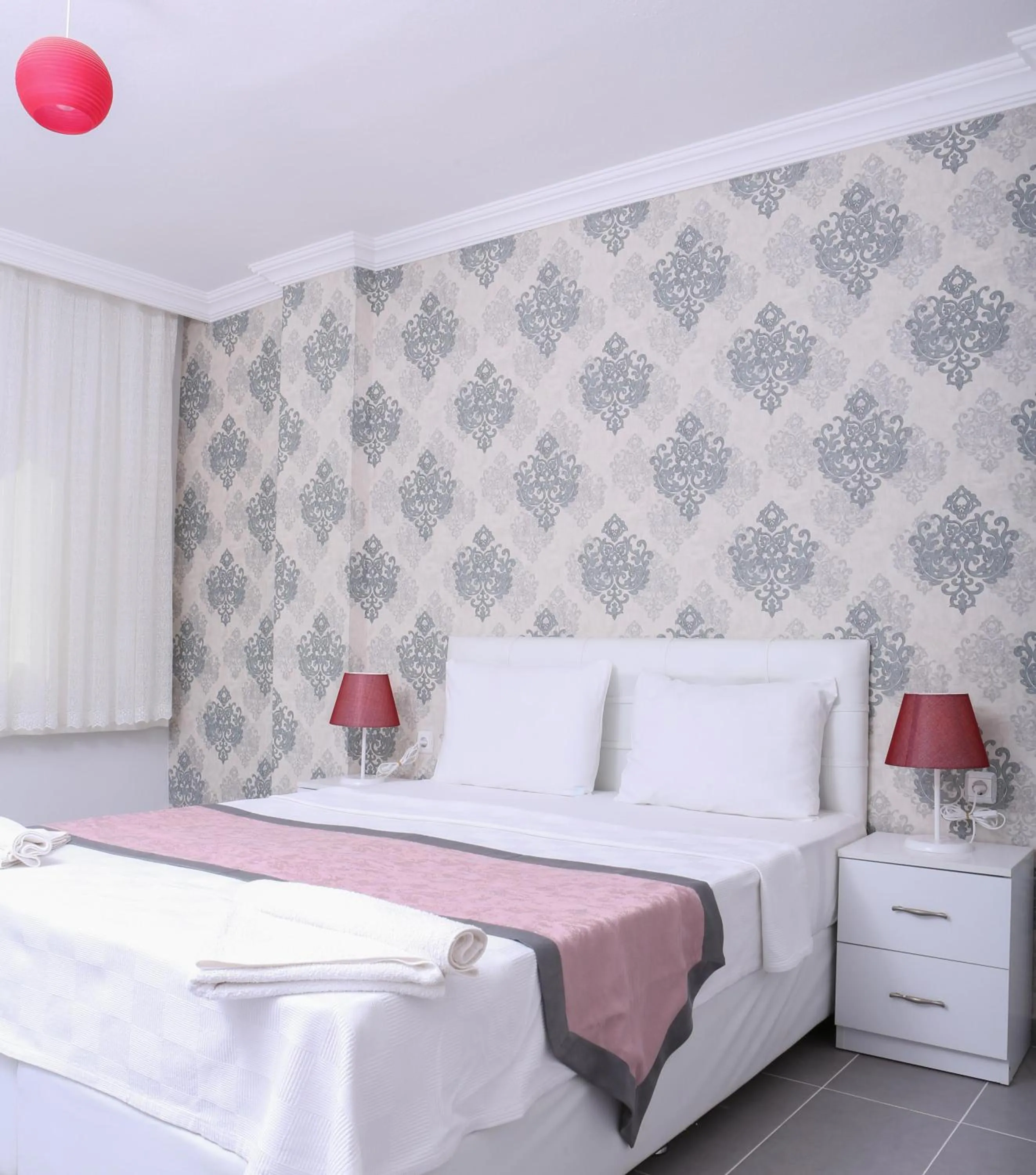 Bedroom, Bed in Sunset Village