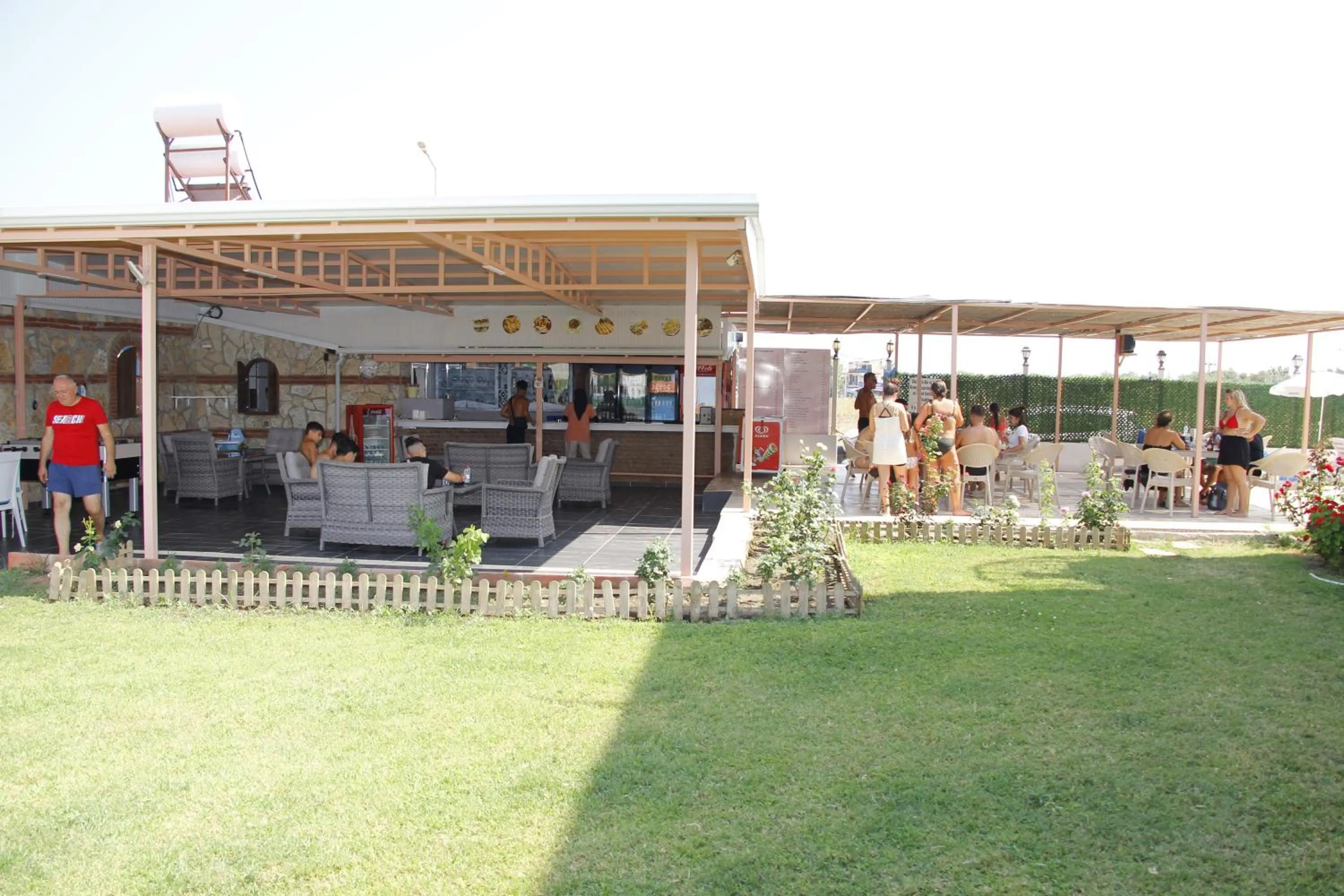 Lounge or bar in Sunset Village