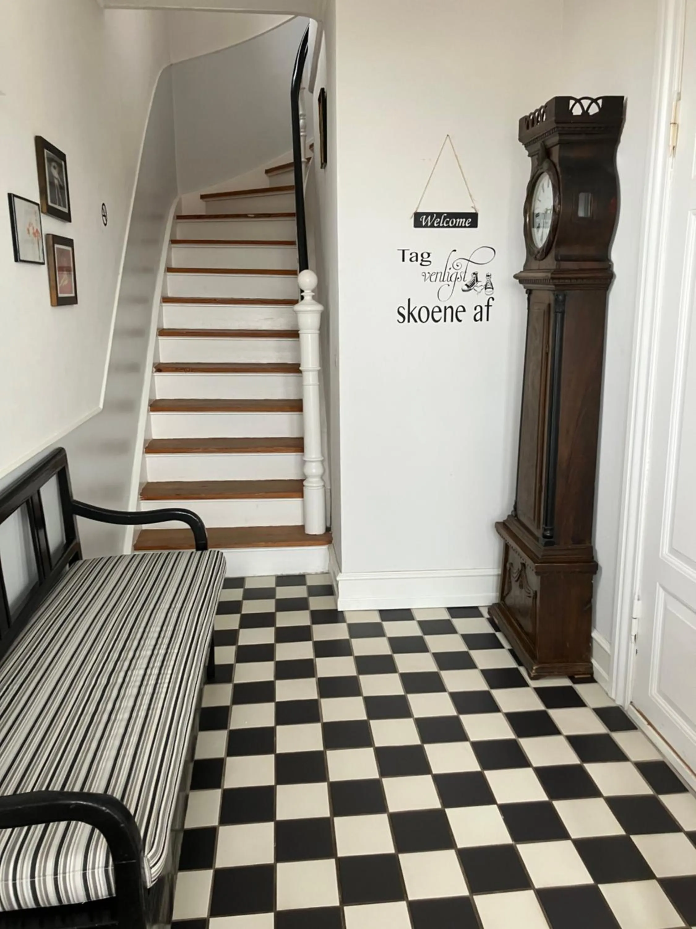 Property building in Marielyst B&B - Apartments