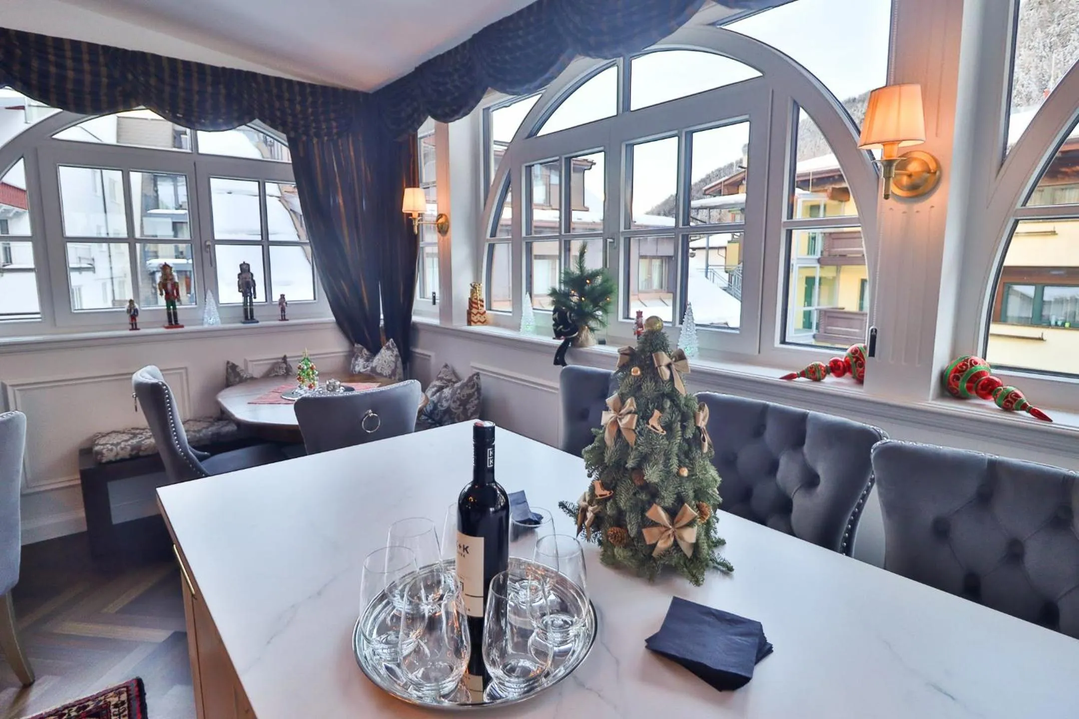 Restaurant/places to eat in Schneider Hof Boutique-Hotel Garni Superior